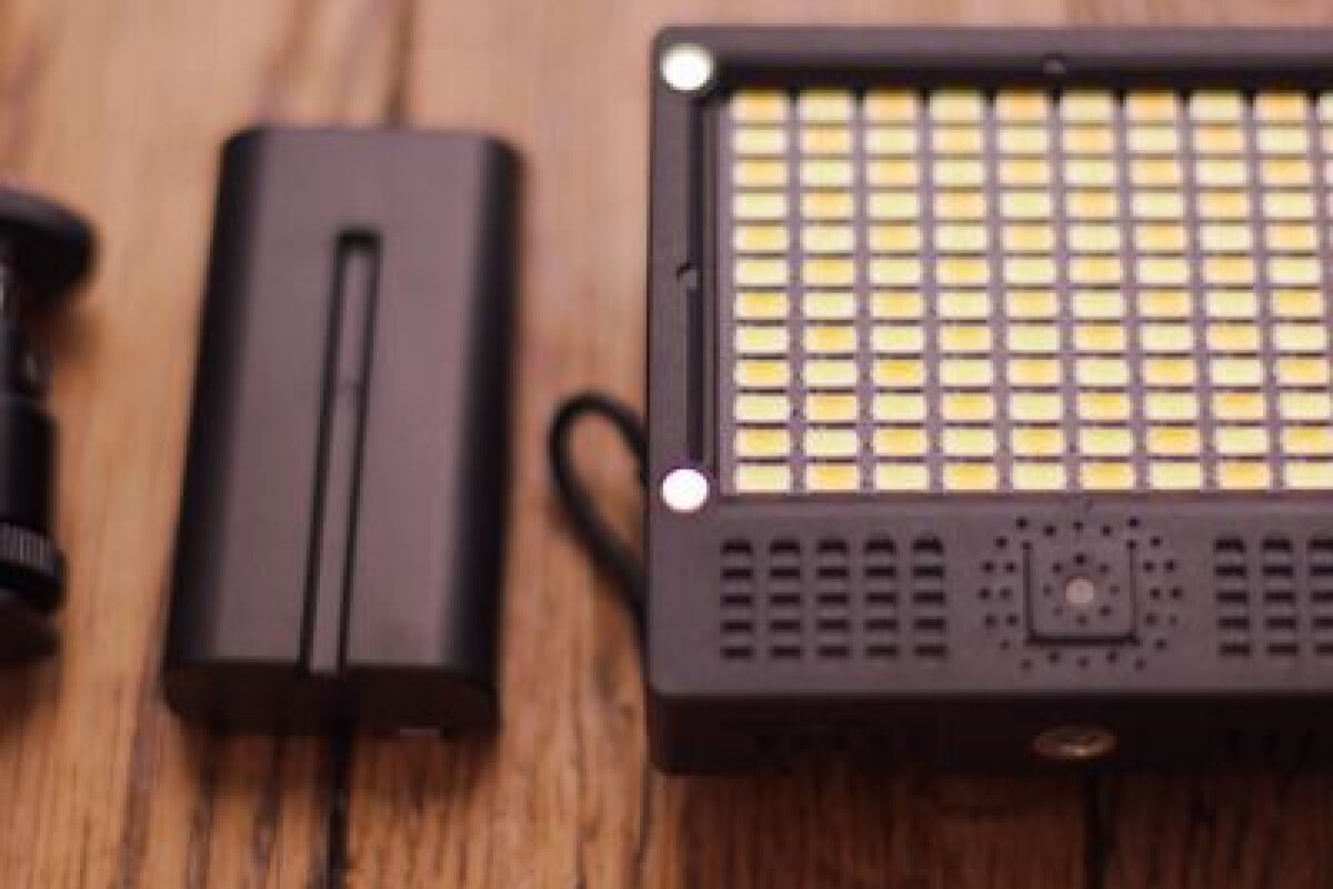 Location Torche LED Cineroïd variable  L10-BC - Lightyshare