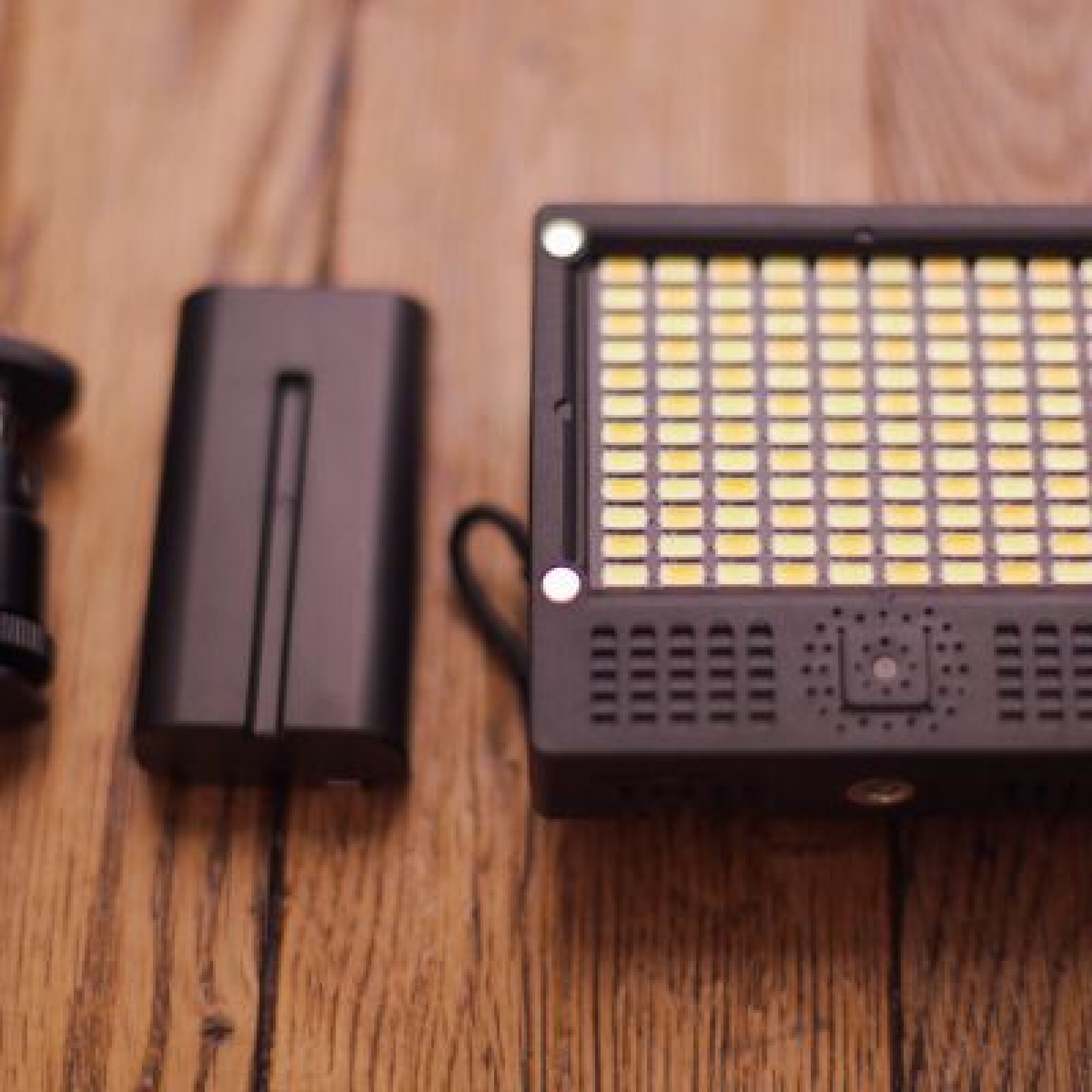 Torche LED Cineroïd variable  L10-BC - Photo 1 sur 5
