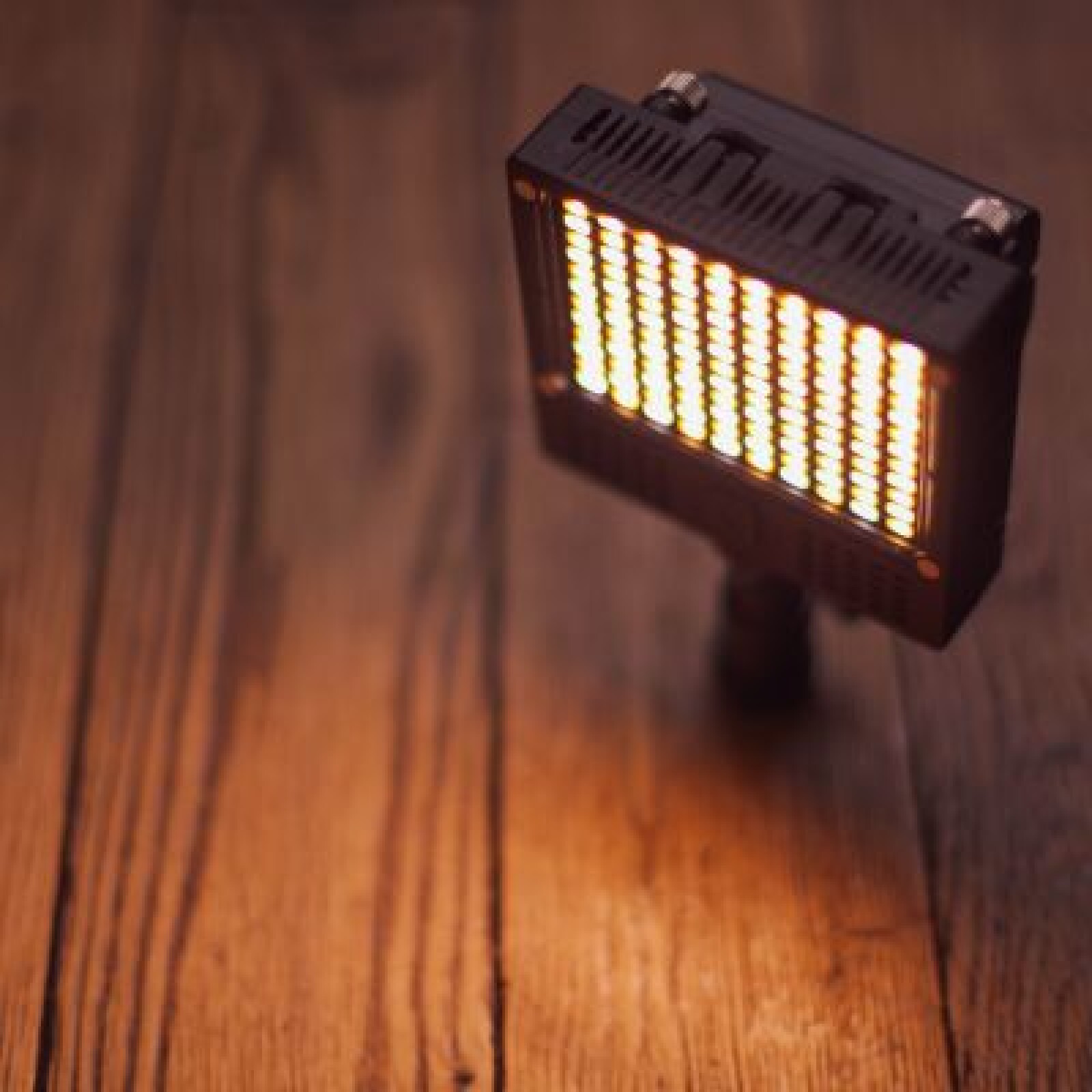 Torche LED Cineroïd variable  L10-BC - Photo 2 sur 5