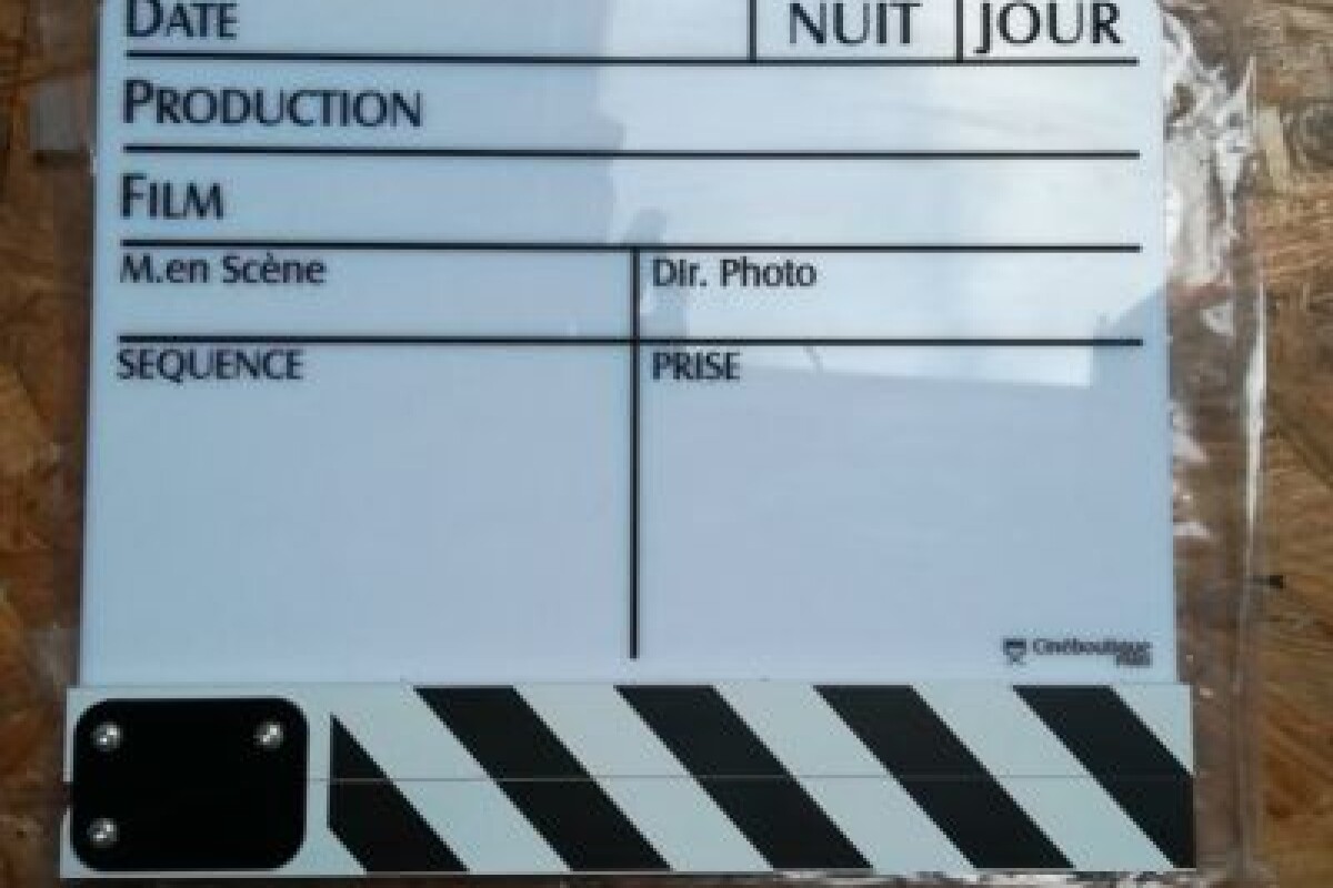 Location Cinéboutique - Clap - Lightyshare