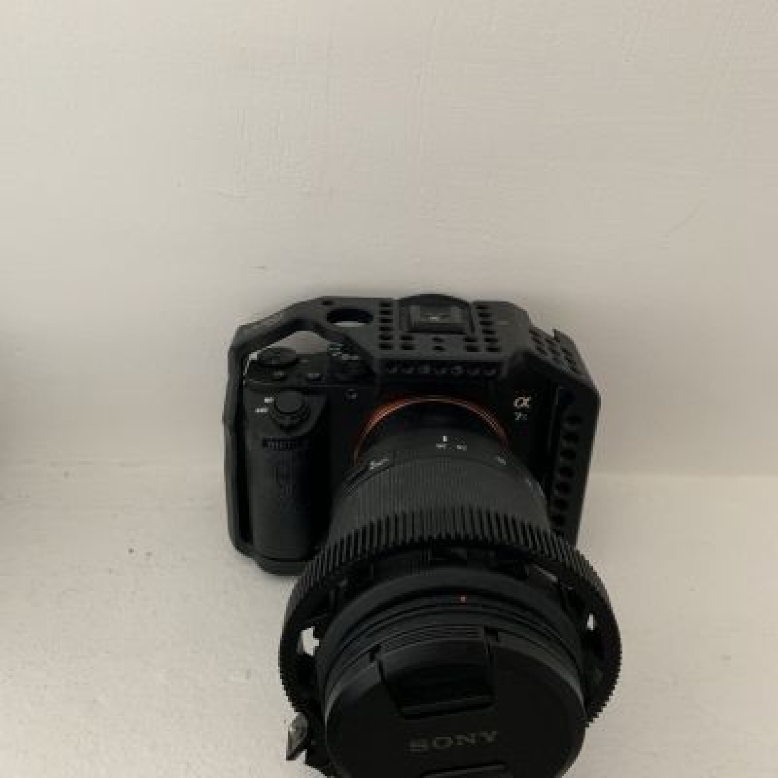 Sony A7s II + Sony 28/75 f2.8 - Photo 1 sur 5