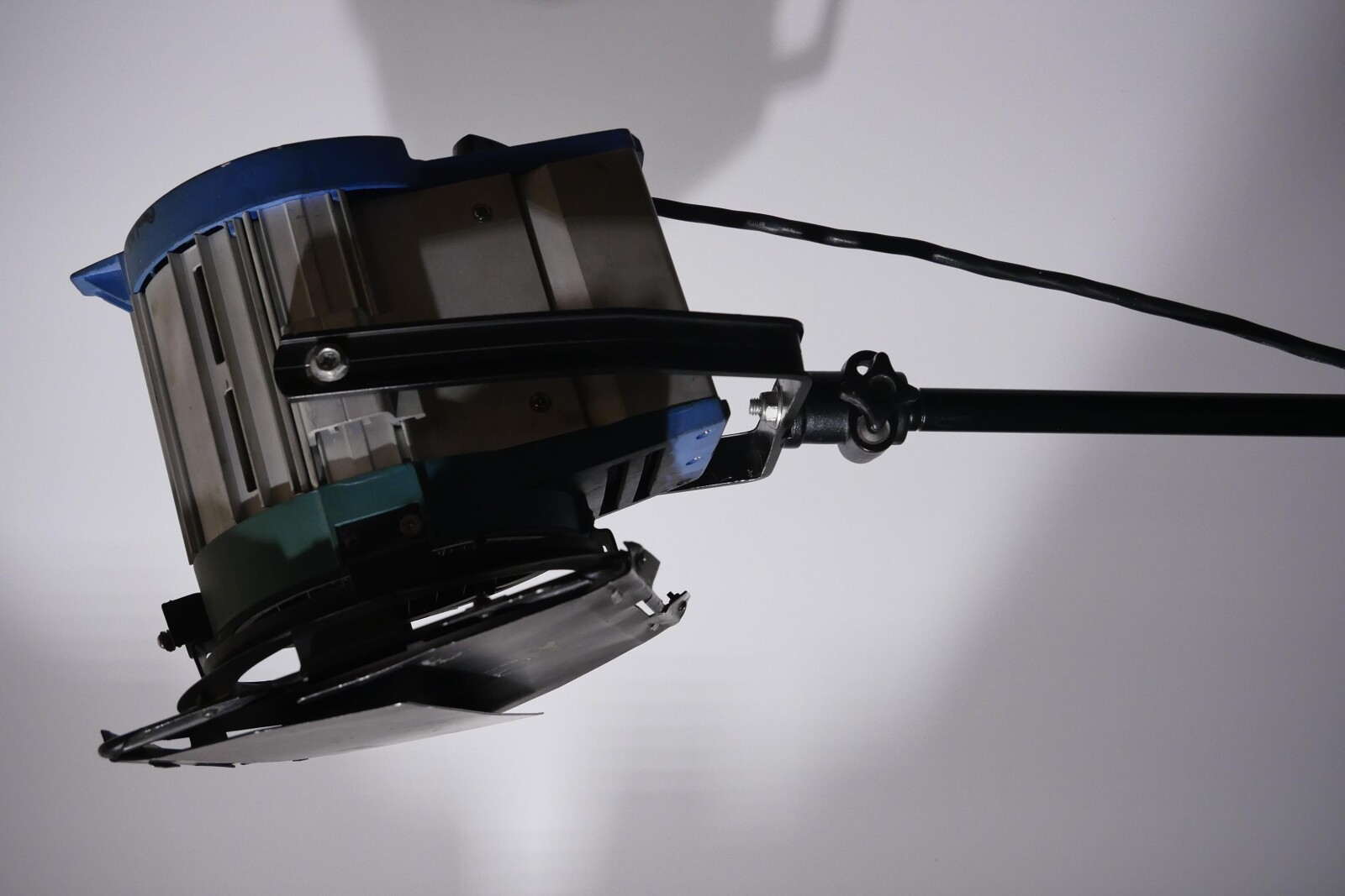 Générique Fresnel 650w - Photo 4 sur 7