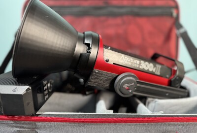 Location Aputure 300D Mark II