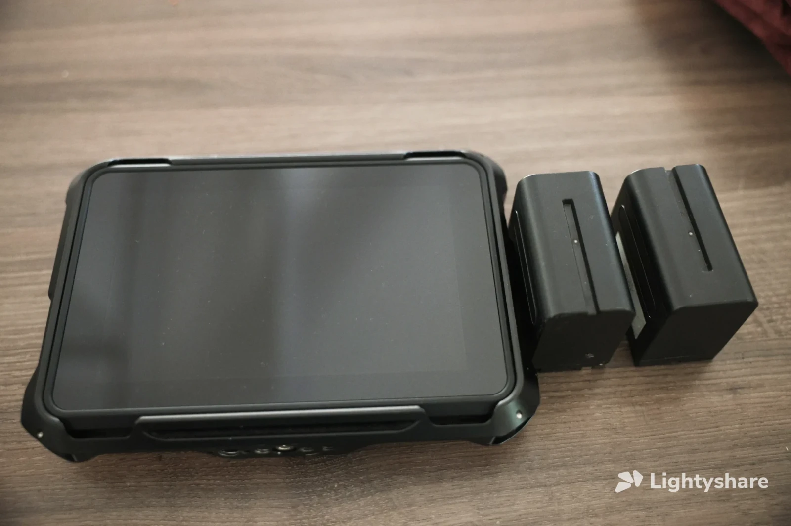 Atomos SHINOBI 7 - Photo 2 sur 2
