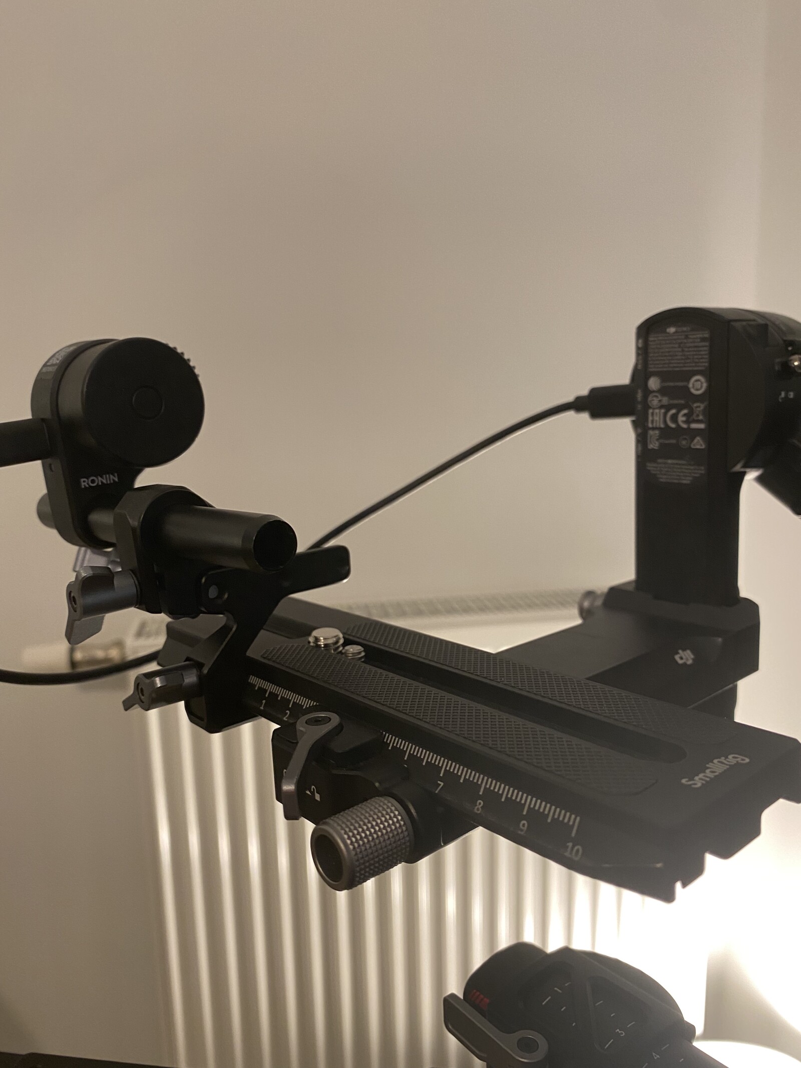 Ronin RS2 + Poignées + Follow-focus - Photo 4 sur 4