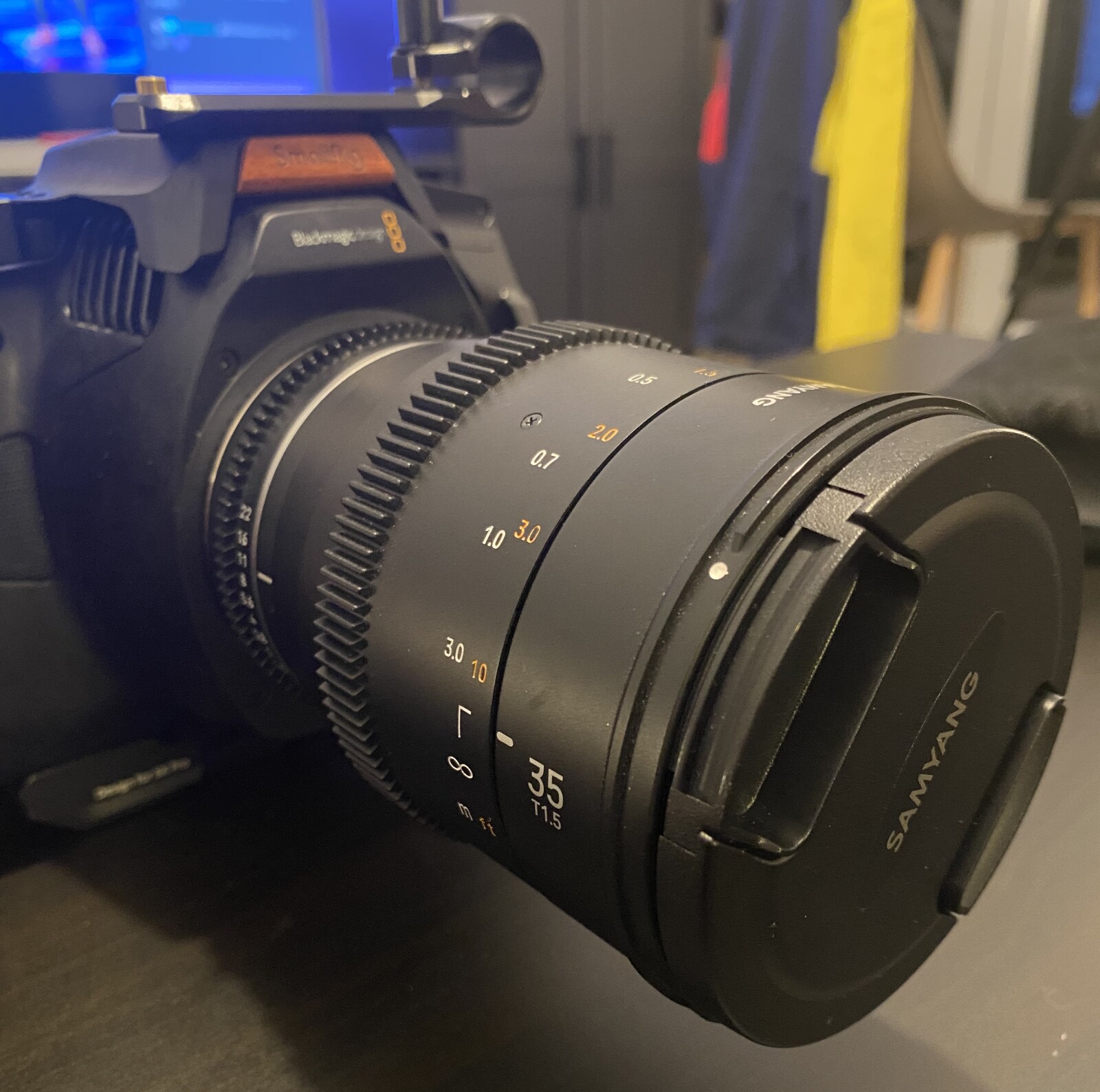 Samyang EF 35 mm T1,5 MK2 - Photo 1 sur 3