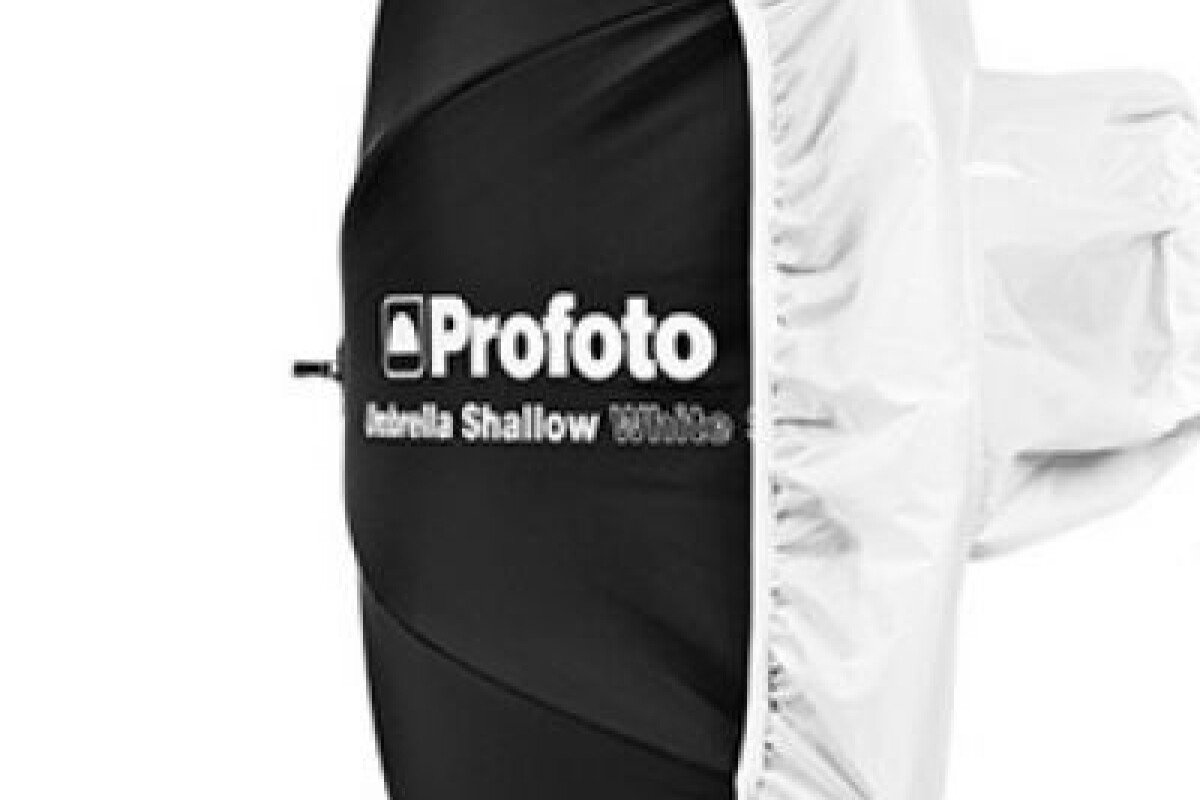 Location 2 PARAPLUIES PROFOTO SHALLOW M BLANC 105CM - 100974 AVEC DIFFUSEUR - Lightyshare