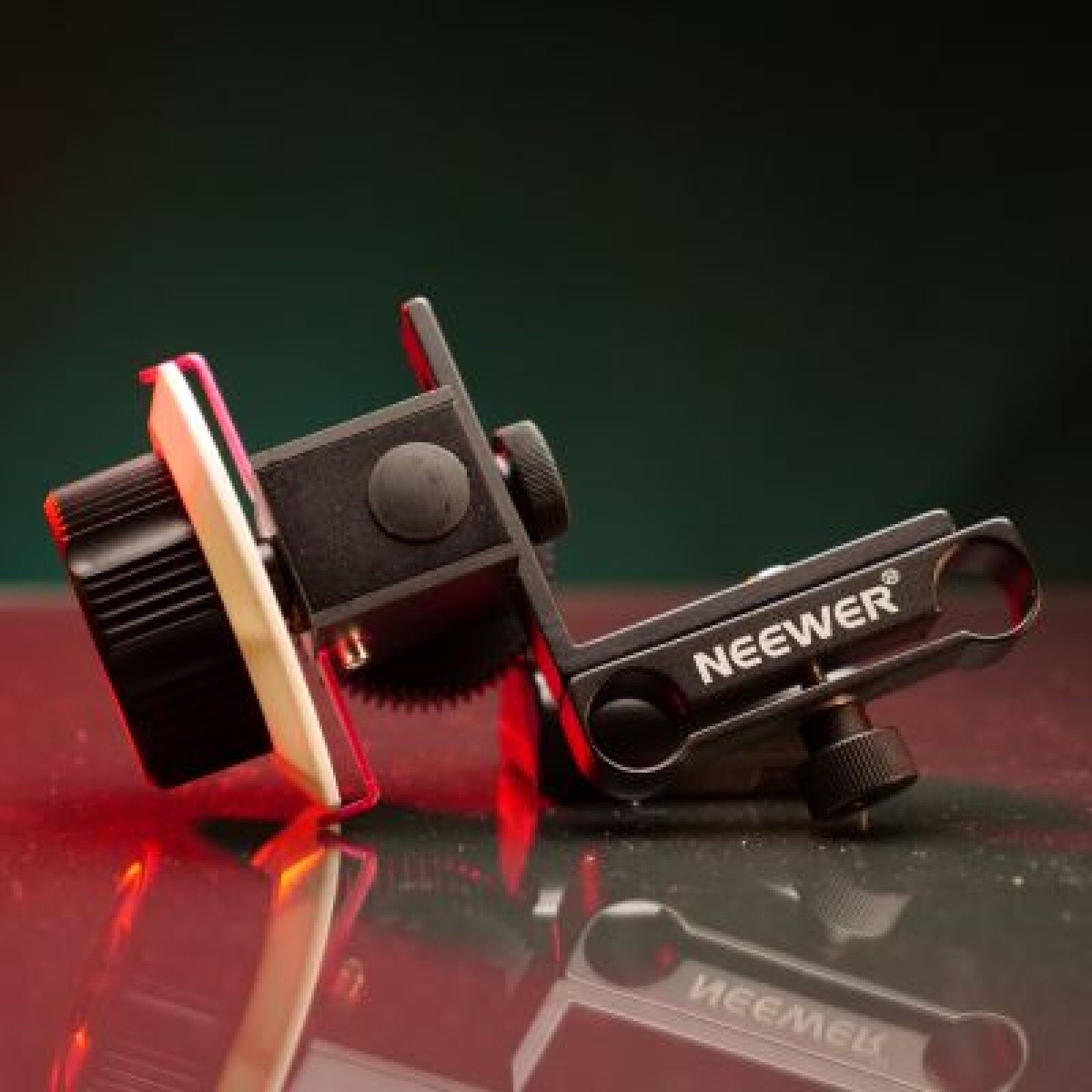 Neewer Follow Focus  - point manuel - 15mm shank - Photo 1 sur 2