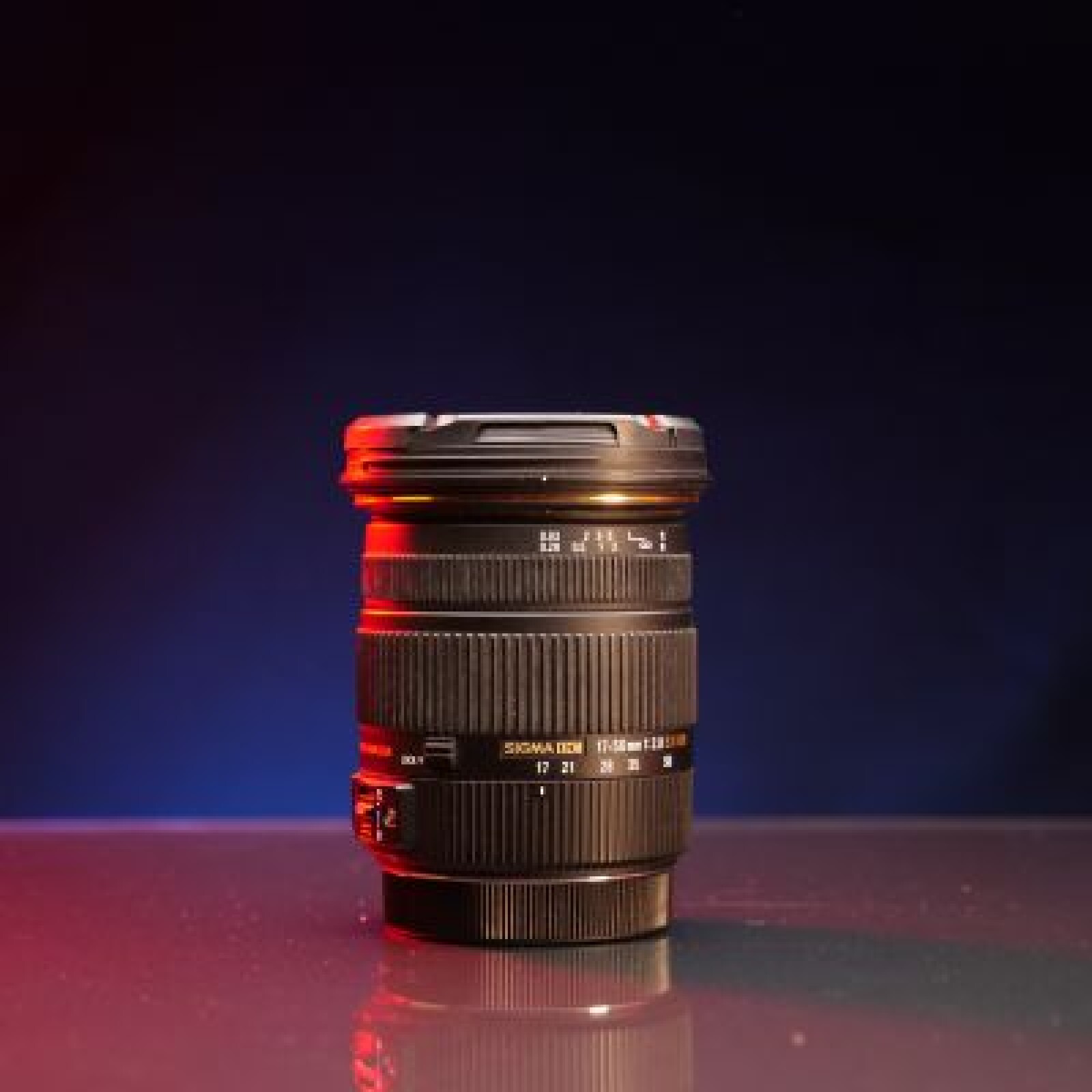 SIGMA 17-50mm f/2.8 - Monture Canon EF - Photo 1 sur 2