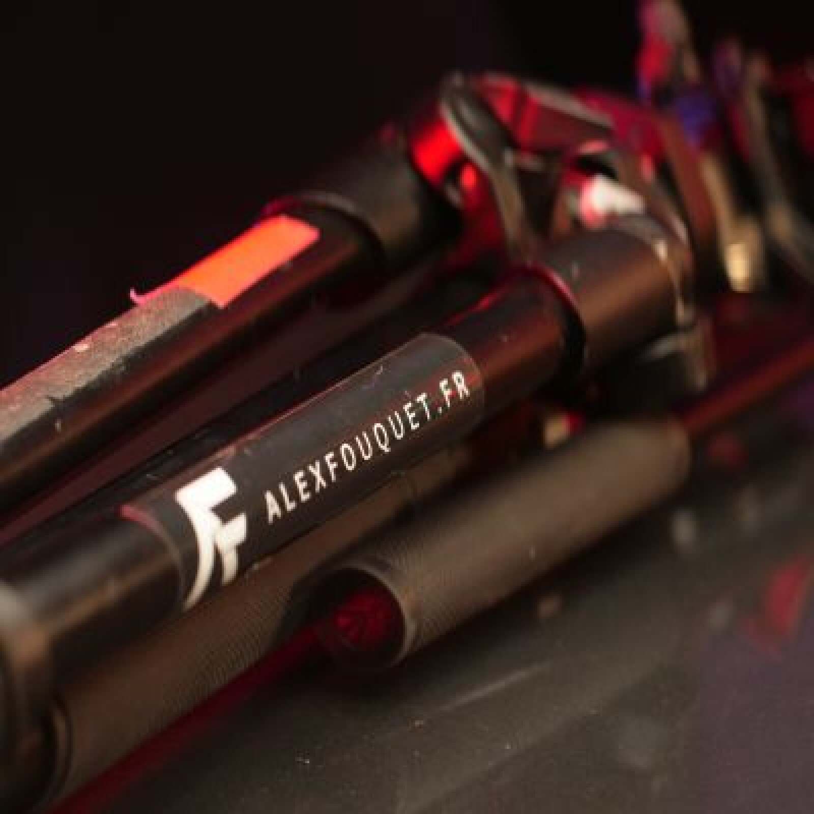 TREPIED VOYAGE MANFROTTO 290 LIGHT - Photo 2 sur 2