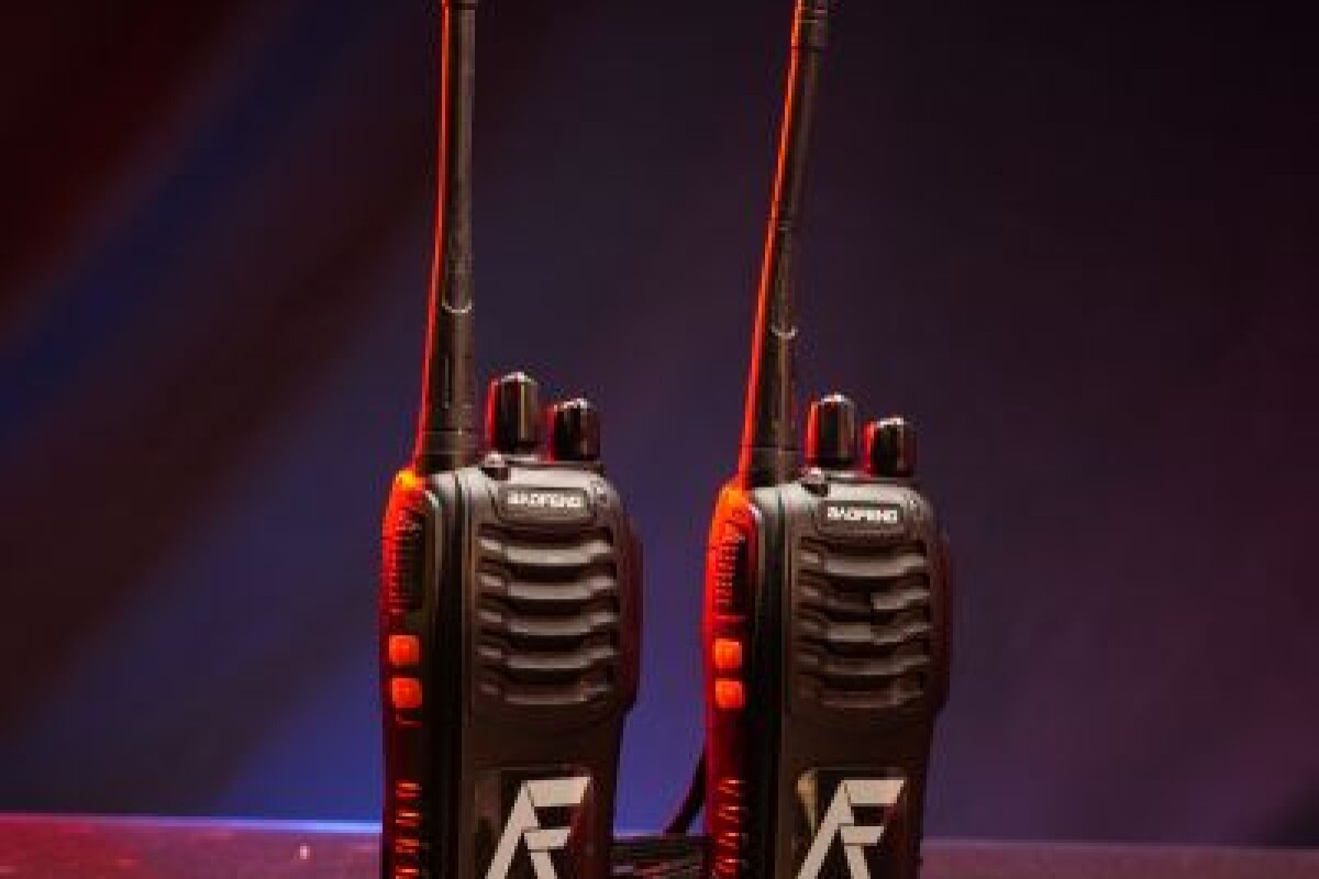 Location 2x TALKIE WALKIE BAOFENG - Lightyshare