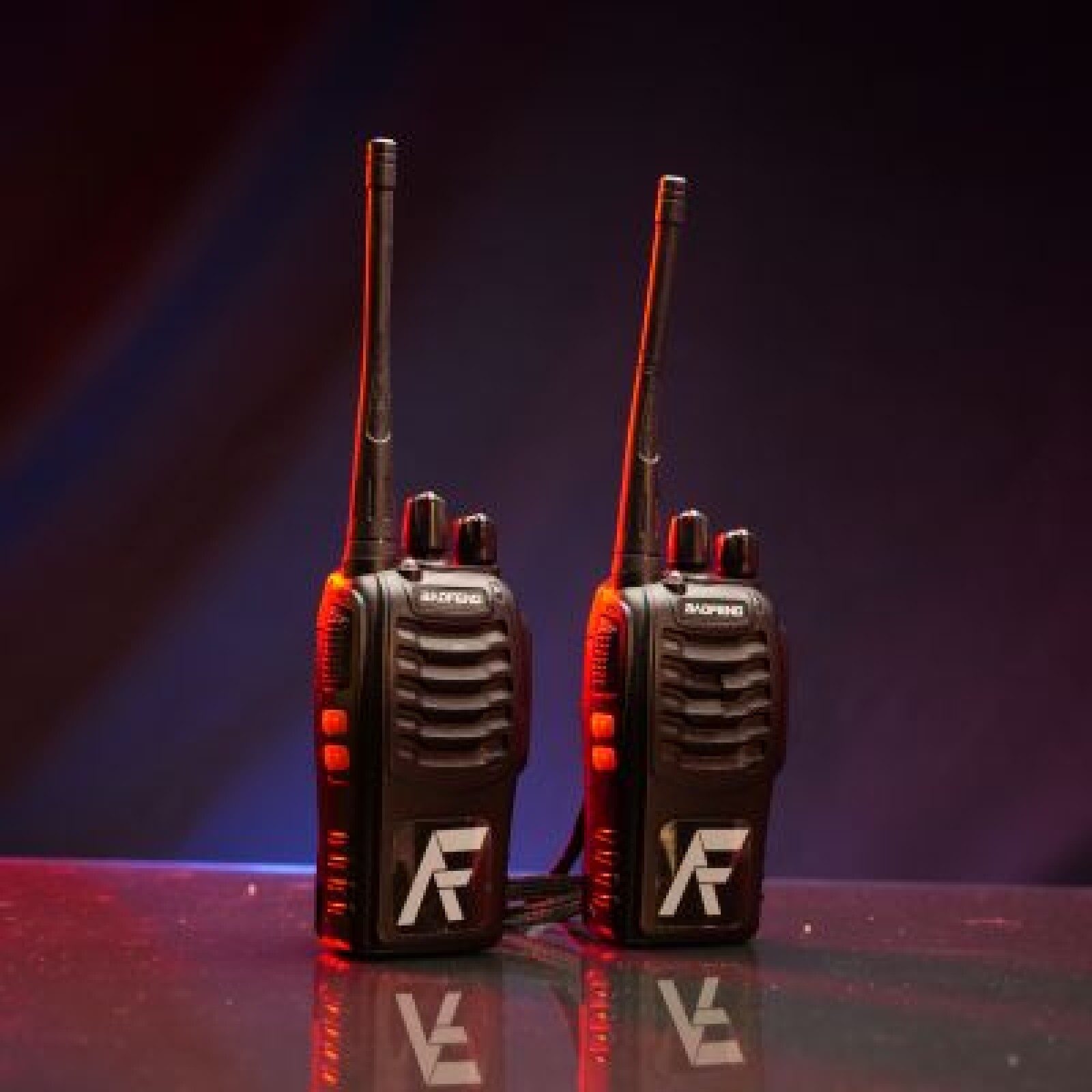 2x TALKIE WALKIE BAOFENG - Photo 1 sur 2