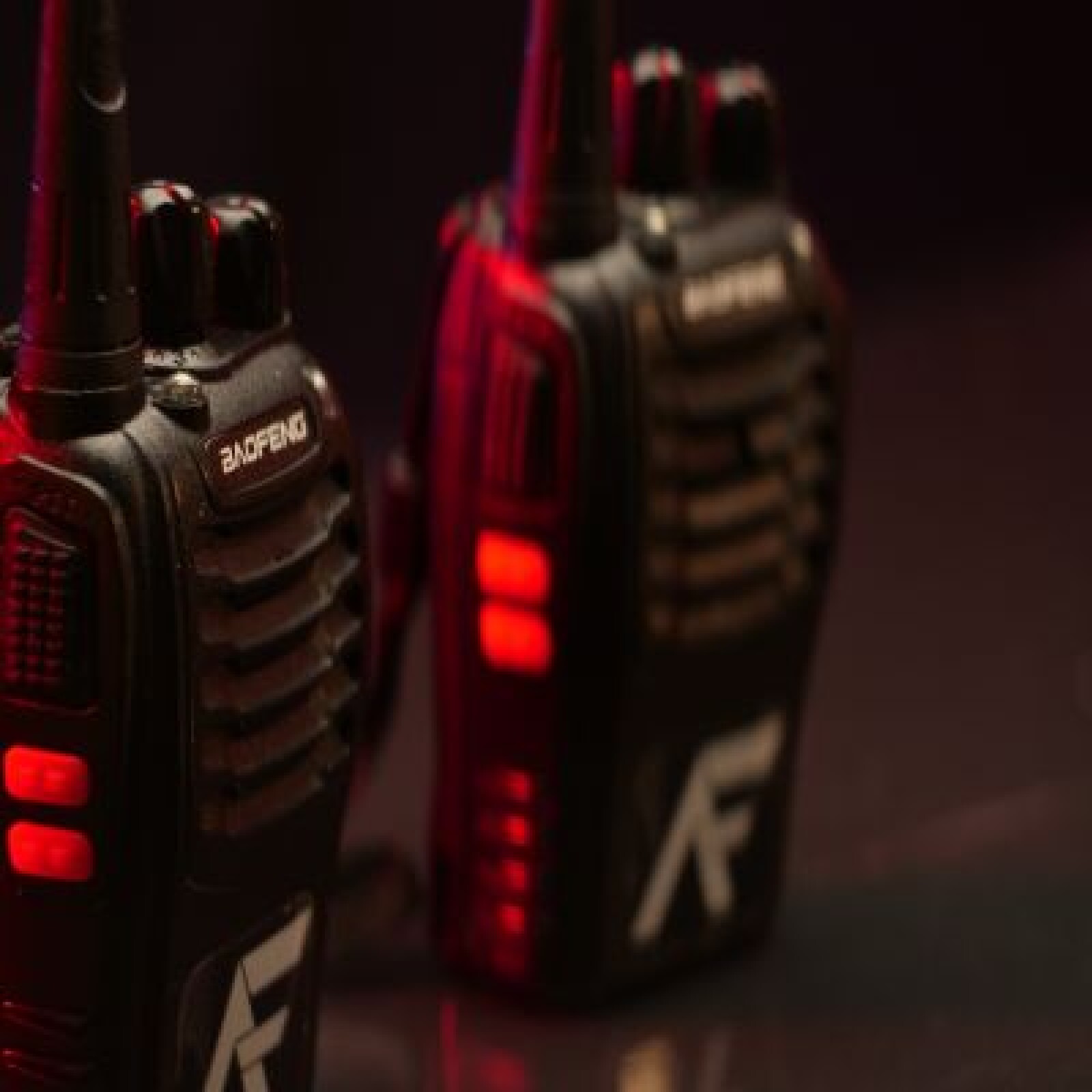 2x TALKIE WALKIE BAOFENG - Photo 2 sur 2