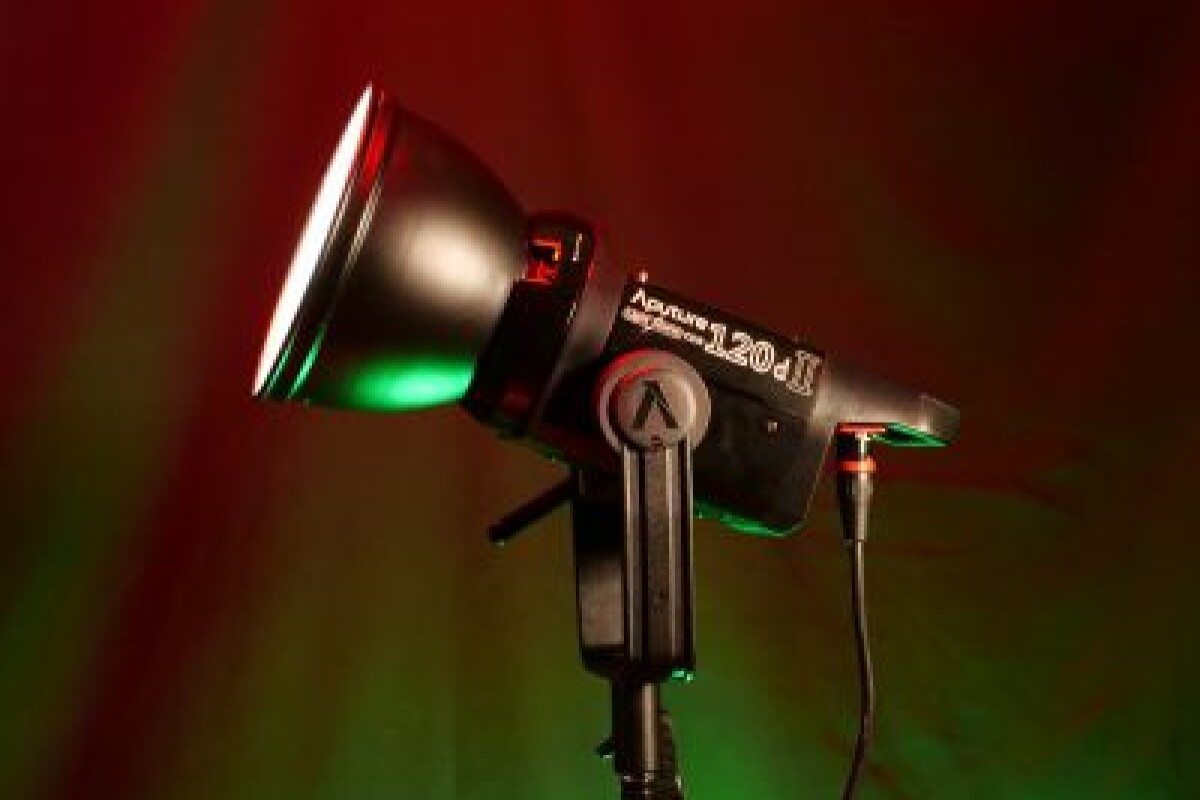 Location APUTURE 120D Mark II + COB - Lightyshare