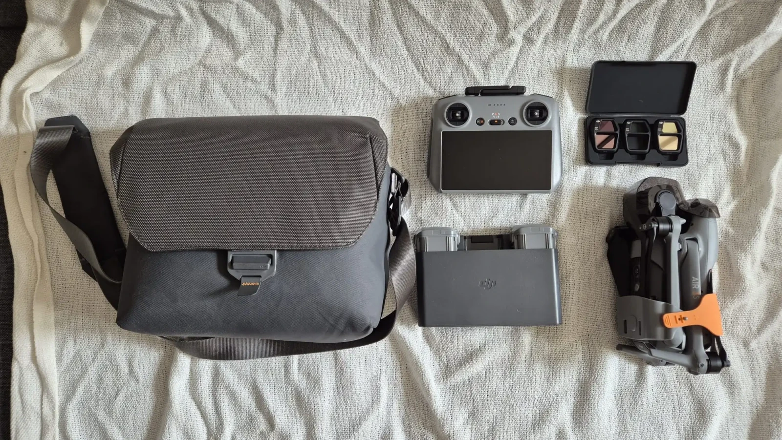 DJI Air 3S Fly More Combo - Photo 1 sur 1