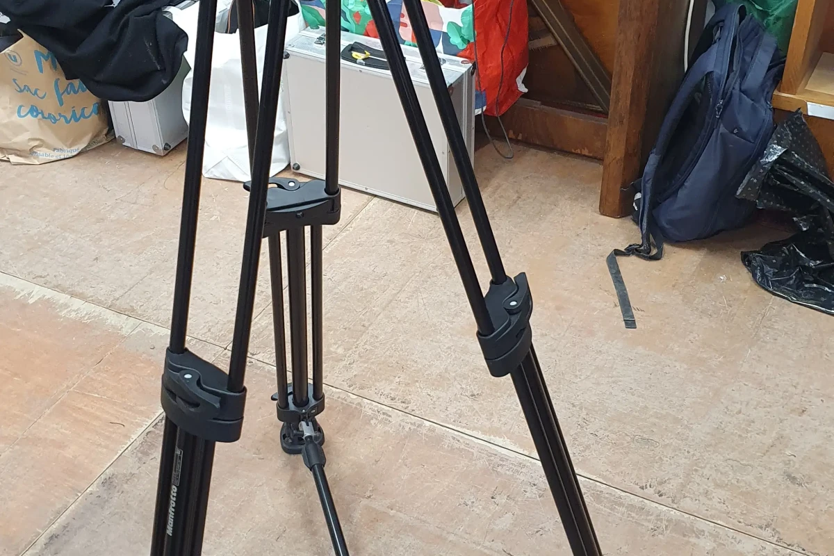 Location Manfrotto Trépied 546 BK - 504 HDV - Lightyshare
