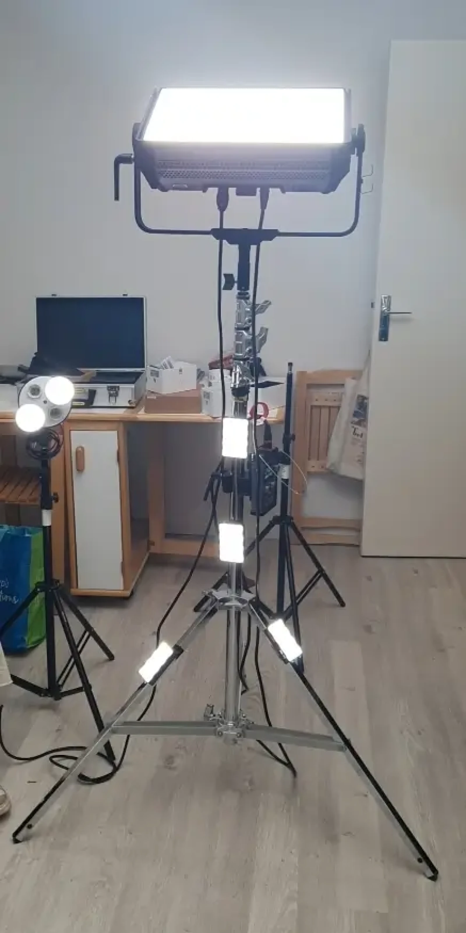 Aputure Nova P300c - Photo 3 sur 4