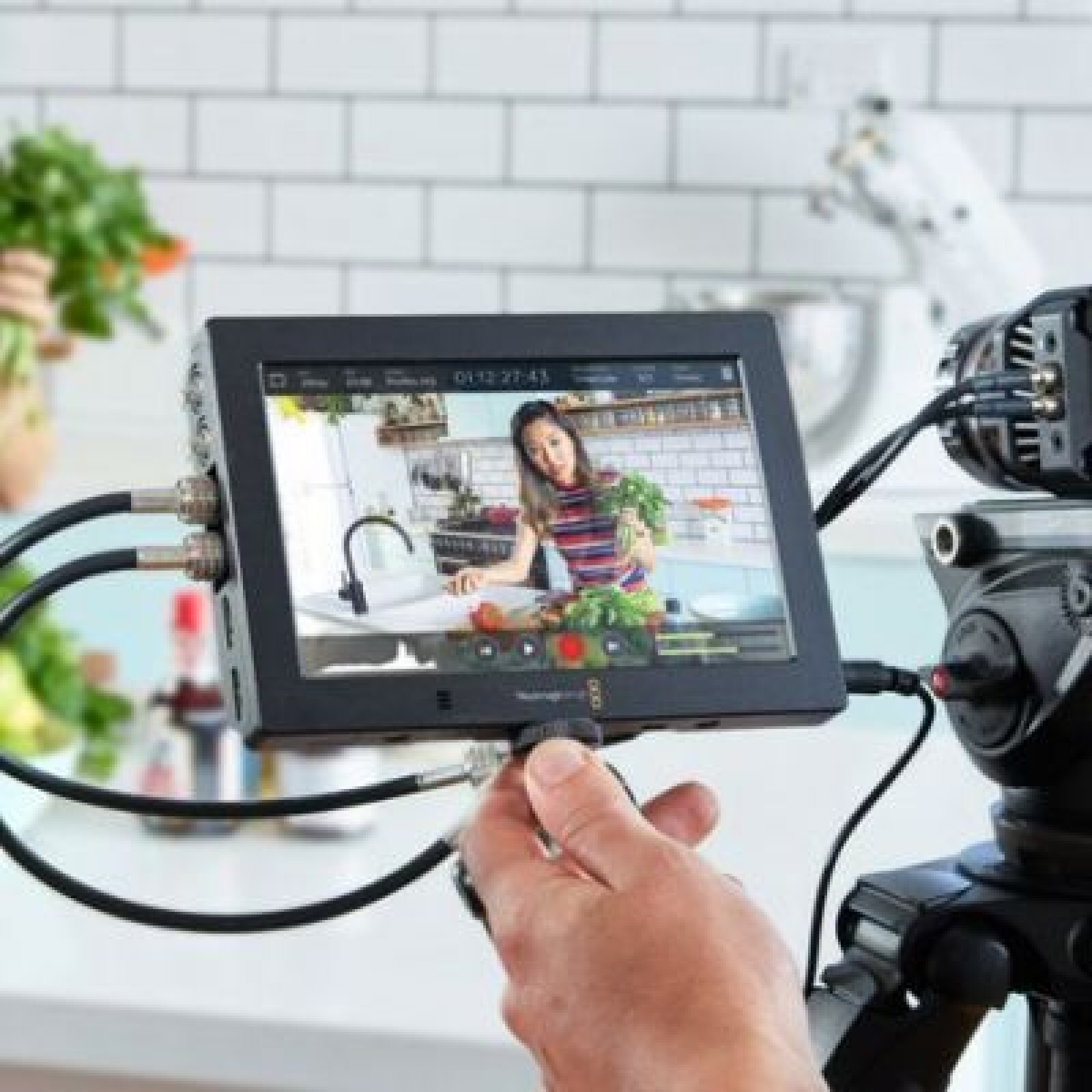 Moniteur 7" Enregistreur Blackmagic Video Assist 4K 7 pouces - Photo 1 sur 5