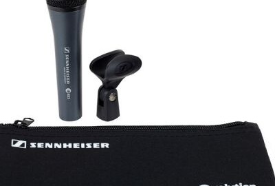 Location Micro main Sennheiser E835