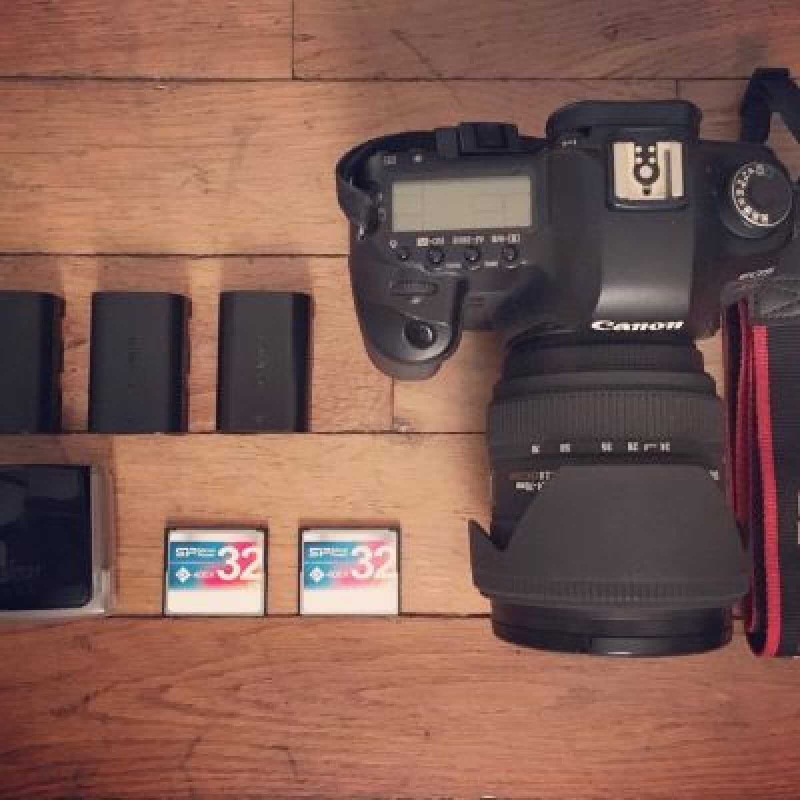 Canon 5D MKII + Objectif 24-70 f/2.8 - Photo 1 sur 3