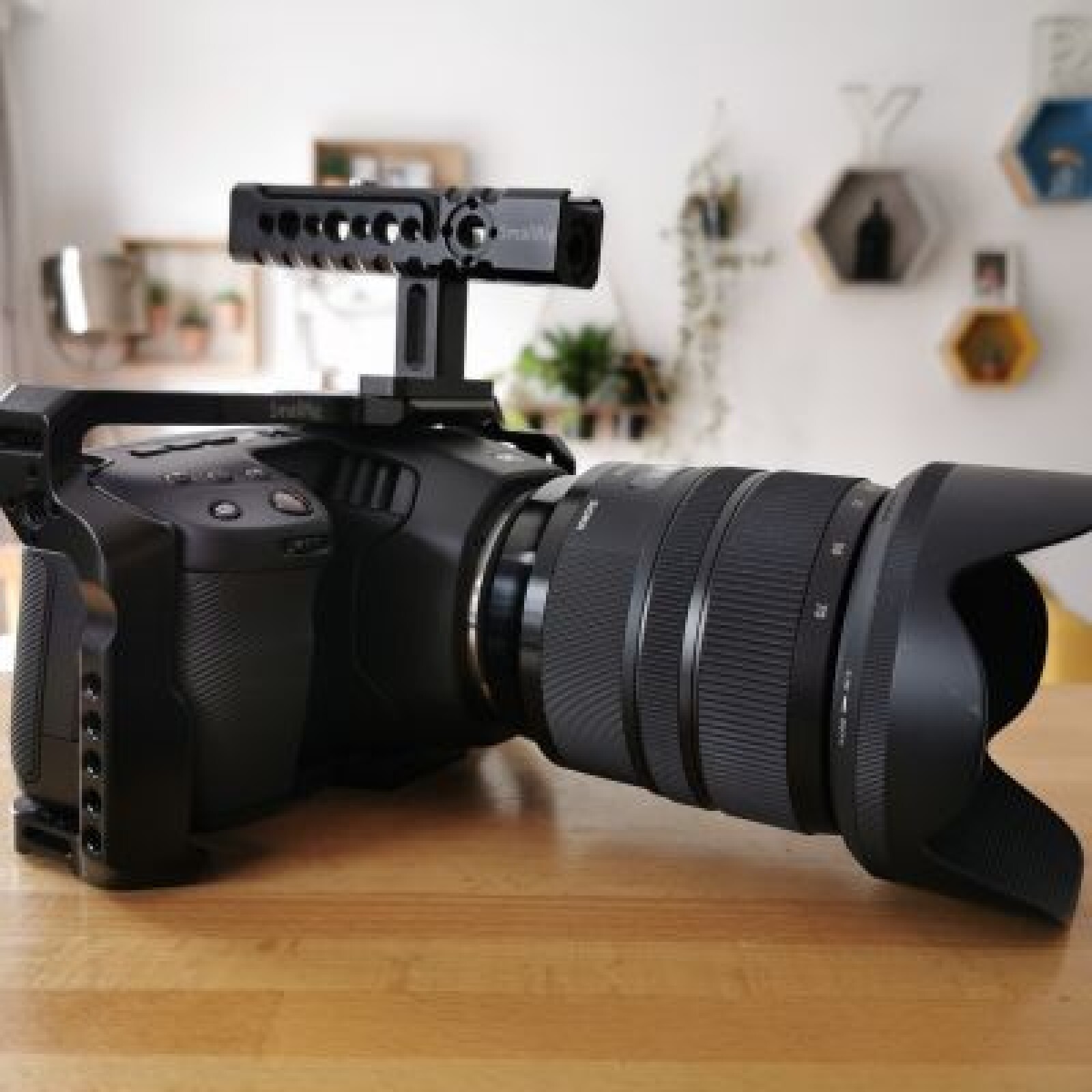 BMPCC6K + 24-70 f2.8 ART Blackmagic Pocket Cinema Camera BMPCC 6K - Photo 5 sur 5