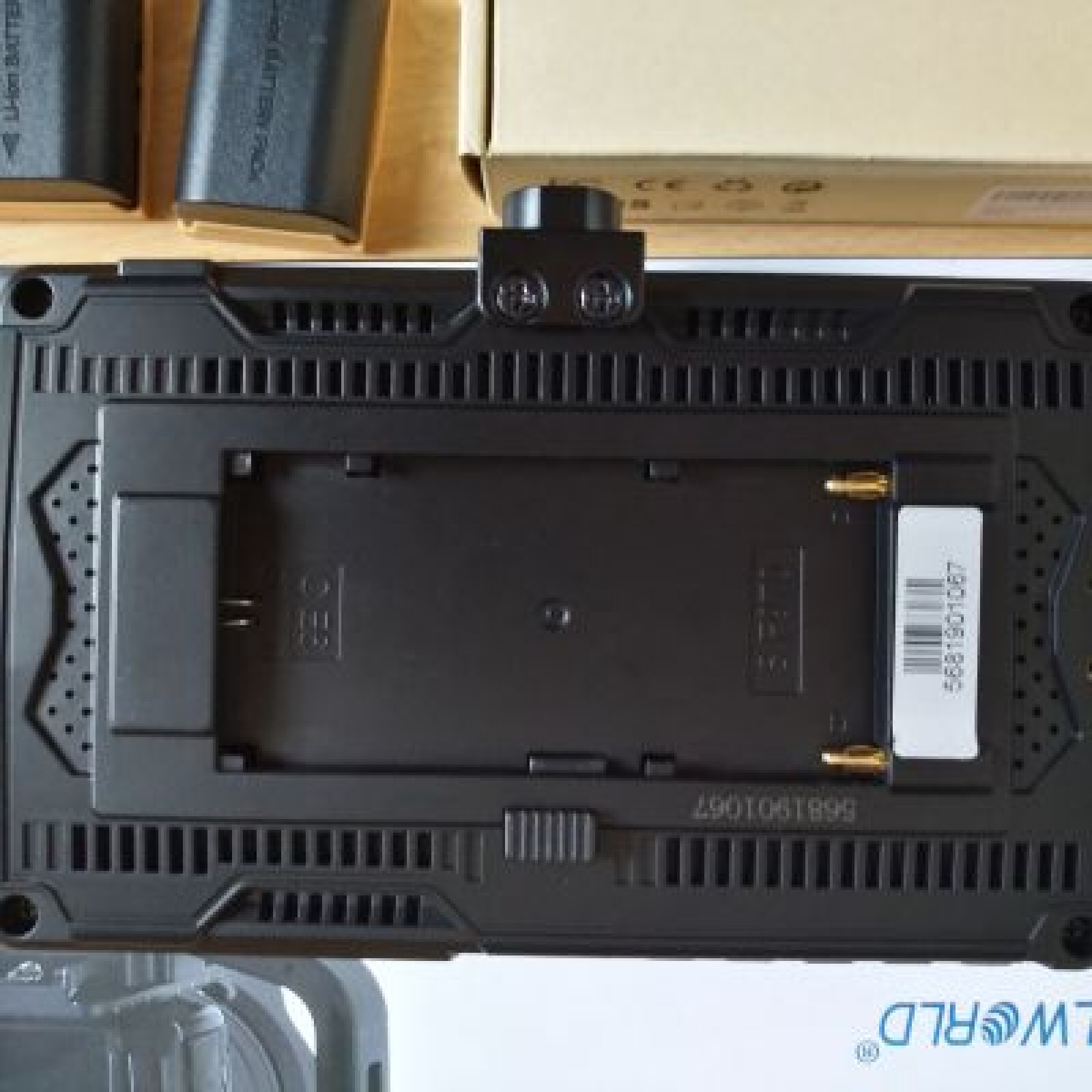 Moniteur 5,5 pouces (Feelworld FW568) - Photo 3 sur 3