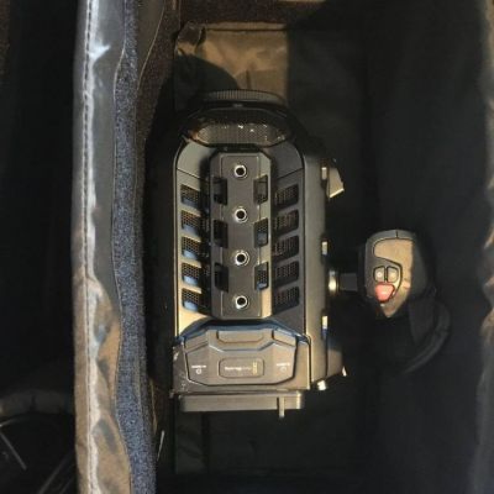 URSA MINI 4K monture EF - Photo 2 sur 3