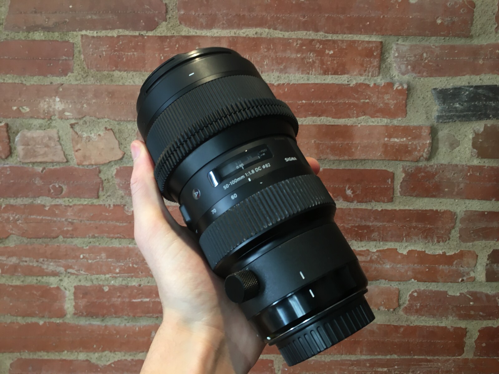 Sigma art 50-100 f/1.8 EF - Photo 1 sur 2