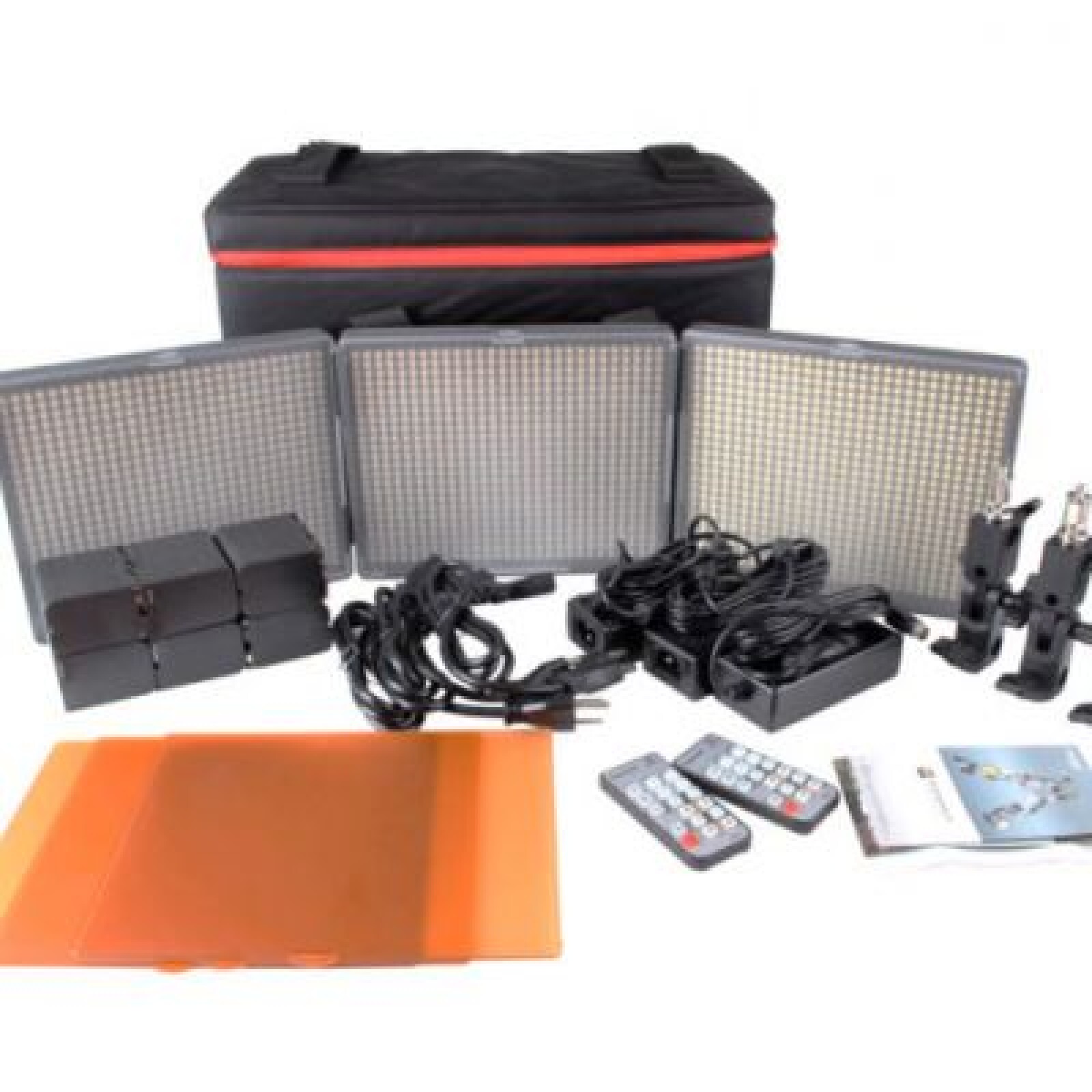 Aputure HR-672 kit de 3-panneaux  hr-672-2-spots-1-flood - Photo 1 sur 2