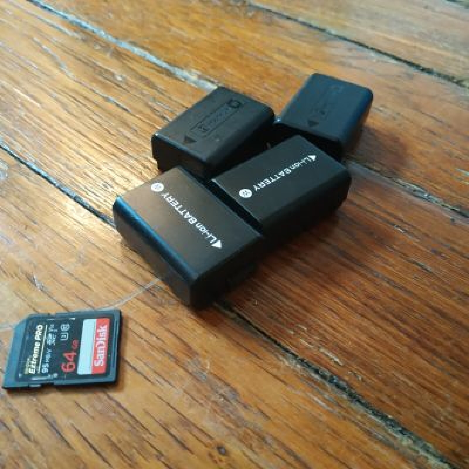Pack Sony A7SII+Objectif 24-70+Bague d'adaptation Canon - Photo 3 sur 4