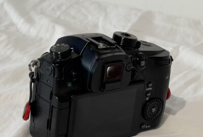 Location Panasonic GH5 Nu avec V-log