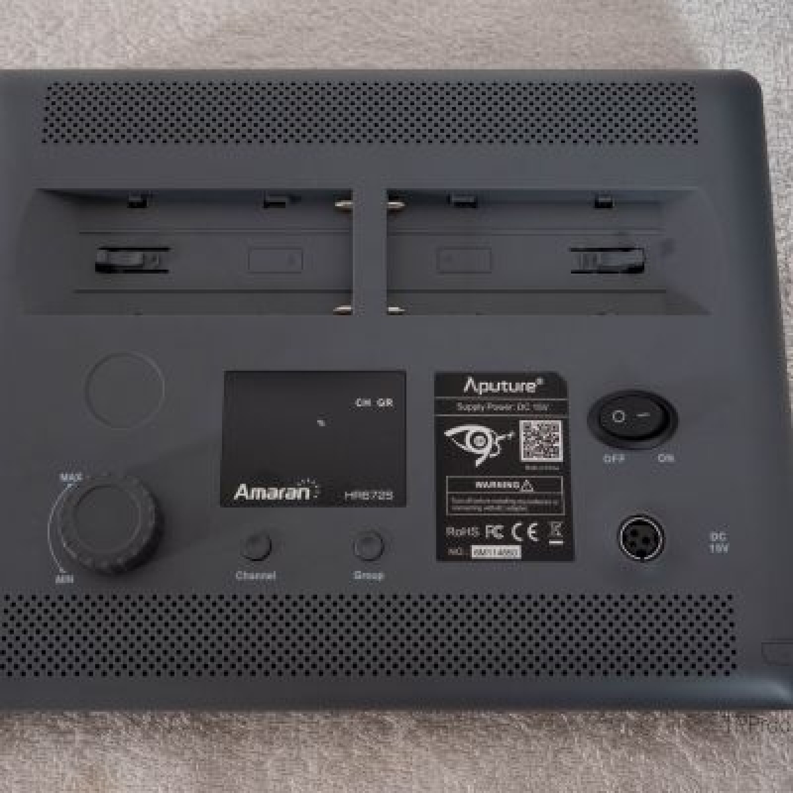 Paneau LED Aputure Amaran HR672S + Trépied + EZ Box - Photo 2 sur 3