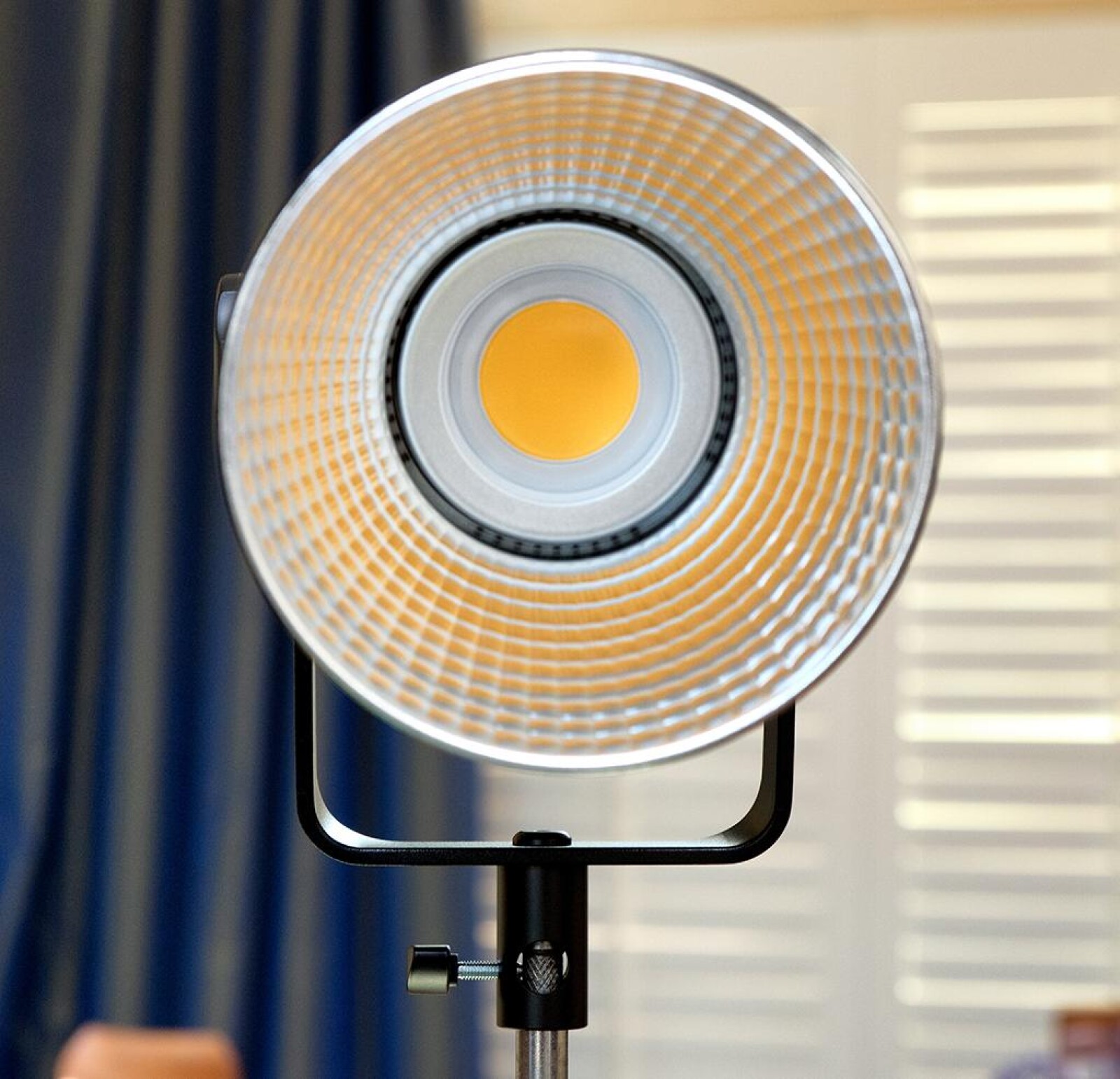 Godox VL300 Lumière LED 300W Raccord Bowens - Photo 2 sur 2