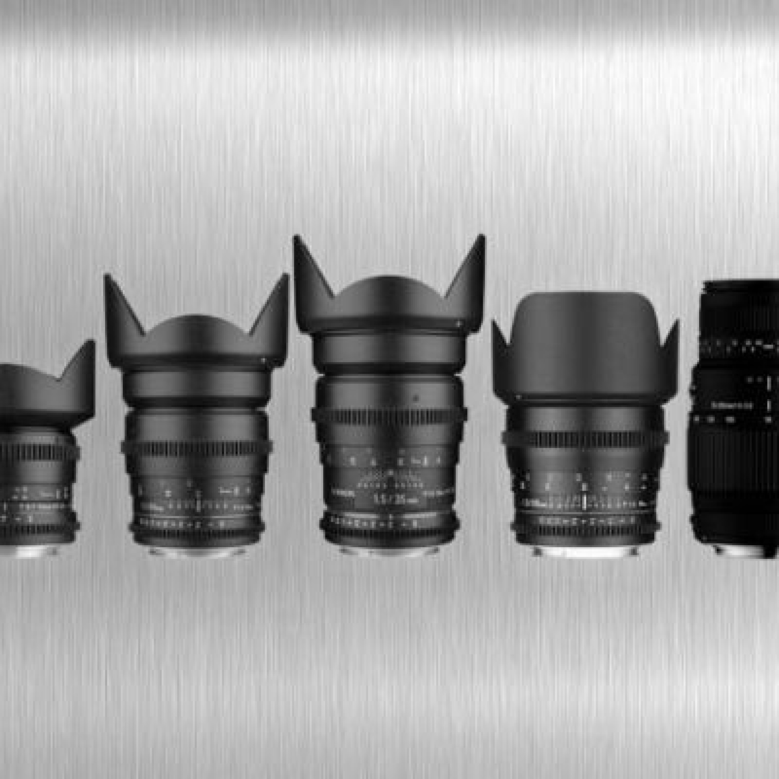 Serie Samyang Cine Lens 14/24/35/50mm + Sigma 70/200mm - Photo 1 sur 1
