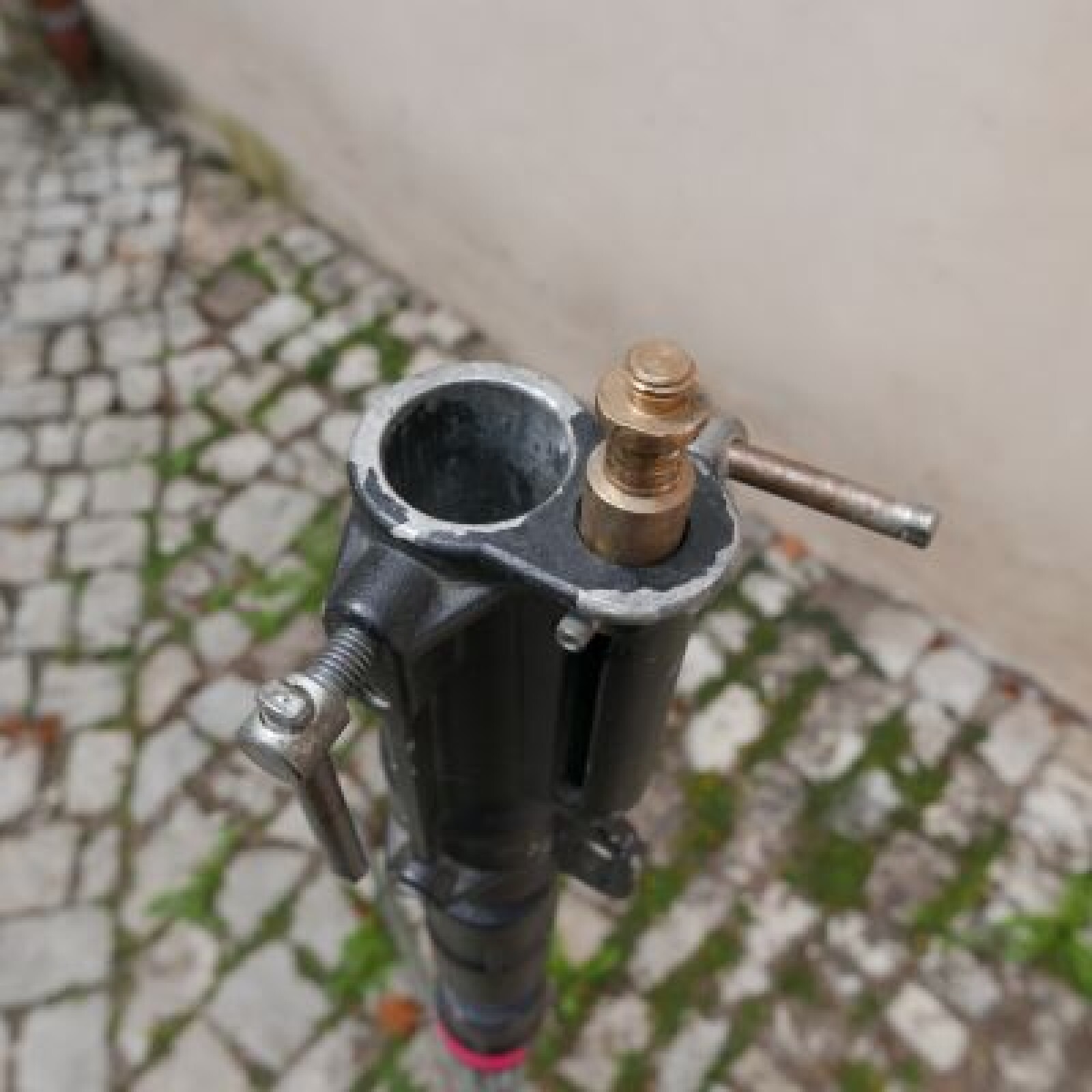 Pied manfrotto U126 - Photo 2 sur 3