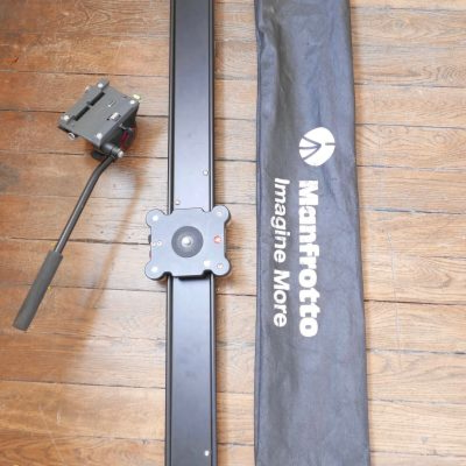 Slider 1m & tête fluide manfrotto MVH 502 - Photo 1 sur 3