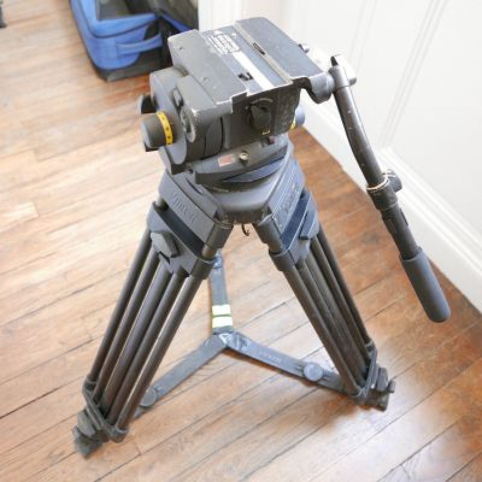 Trépied Vinten Pro VIsion 250 - Photo 1 sur 2