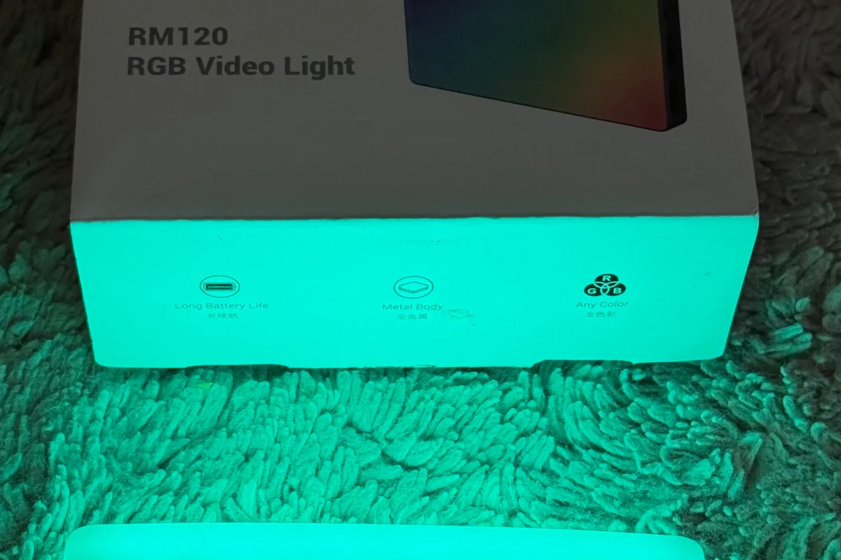 Location SMALLRIG SMALLRIG RGB Video Light RM120 - Lightyshare