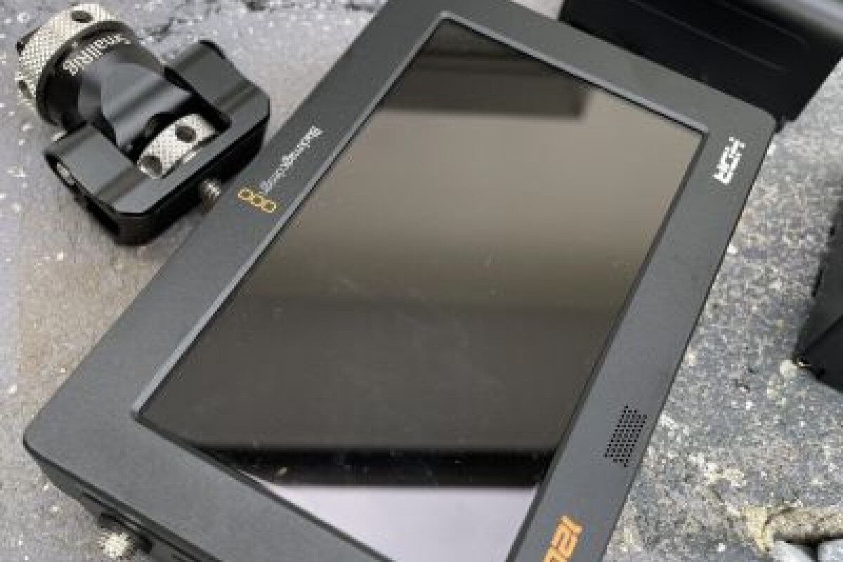 Location Enregistreur Blackmagic Video Assist 5” 12G HDR - Lightyshare