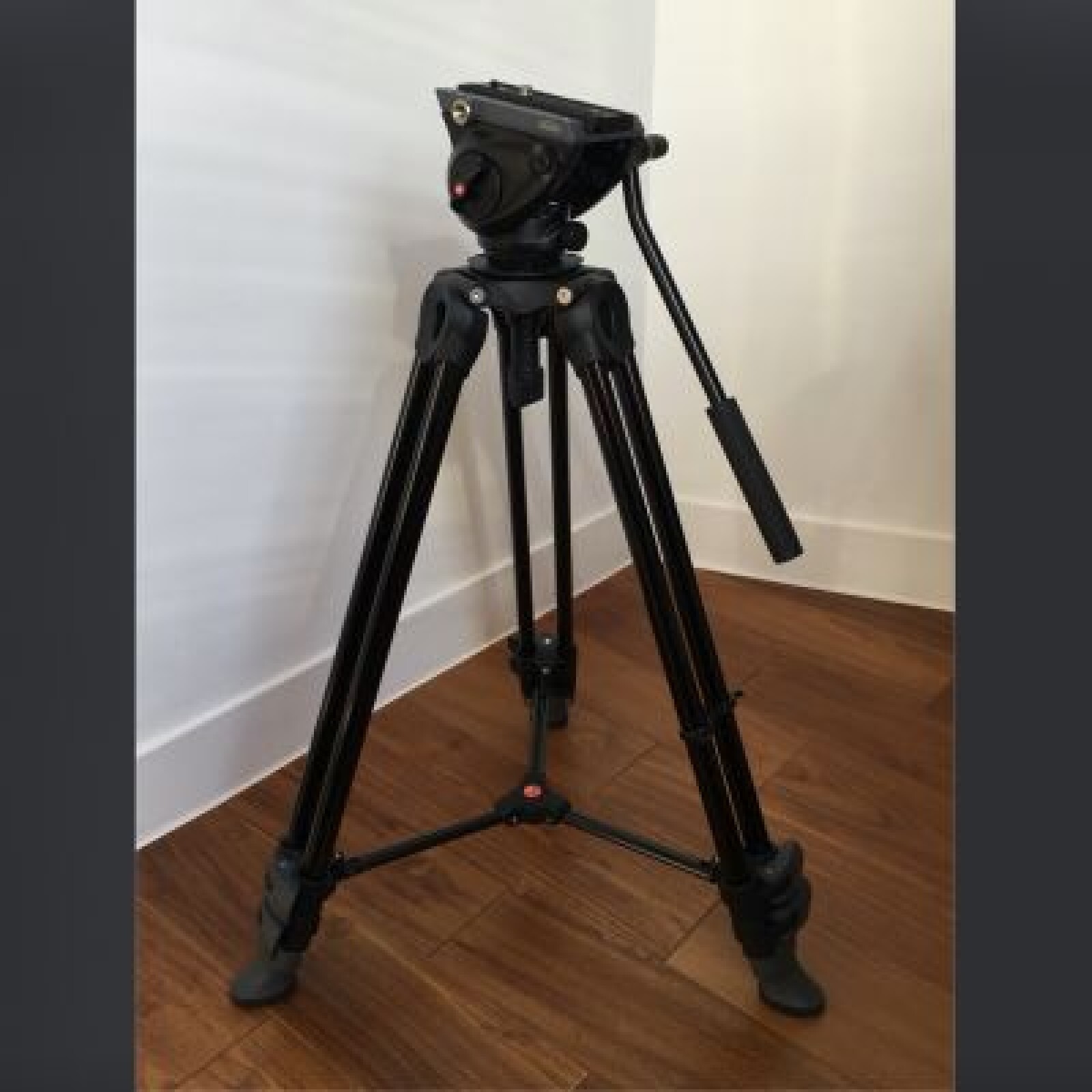 Pack Sony FS5 II (Mark 2) + Optique 18-105 + Kit Trépied Manfrotto - Photo 5 sur 5