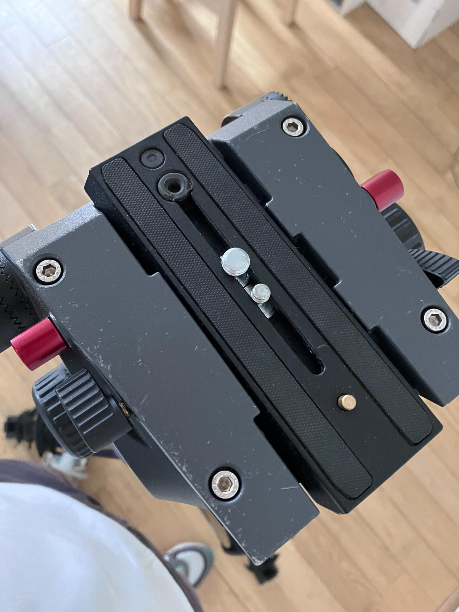 Trépied Manfrotto MVH502A - Tête fluide  - Photo 4 sur 6