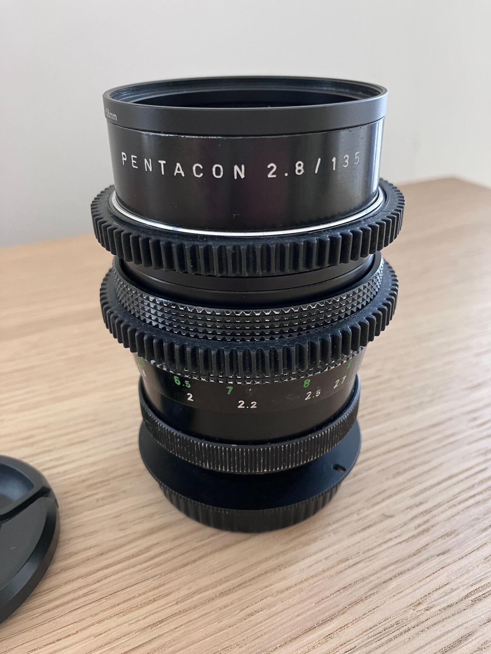 Pentacon 135mm f/2.8 - 15 blades - Photo 1 sur 3