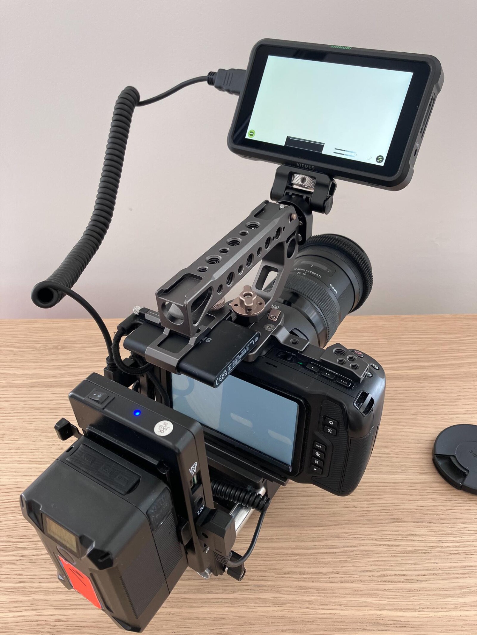 Blackmagic Design Pocket Cinema Camera 6K - Photo 2 sur 9