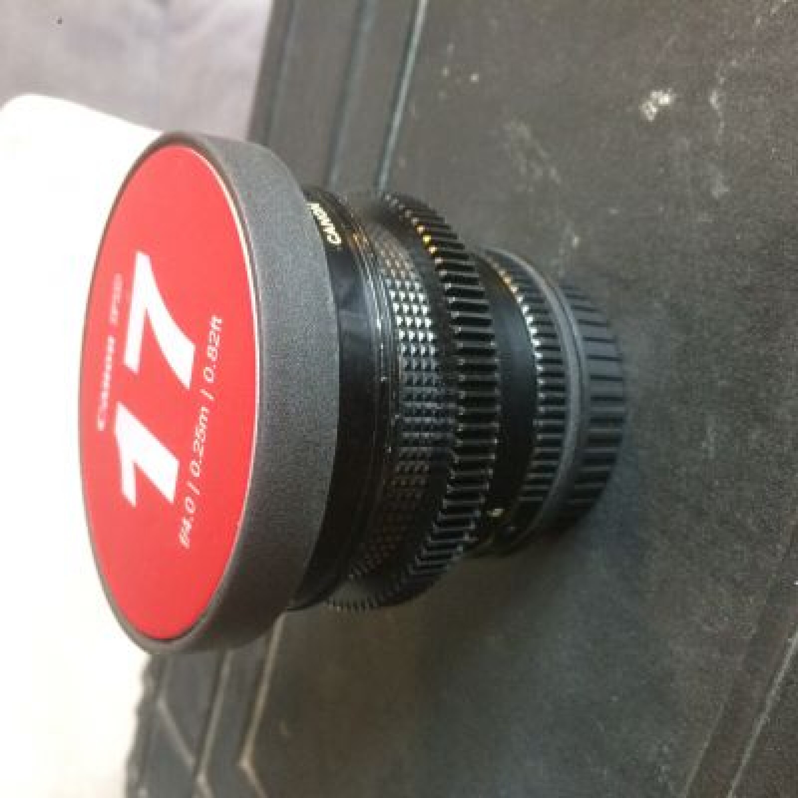 Canon FD 17mm f4.0 cinemod - Photo 1 sur 3
