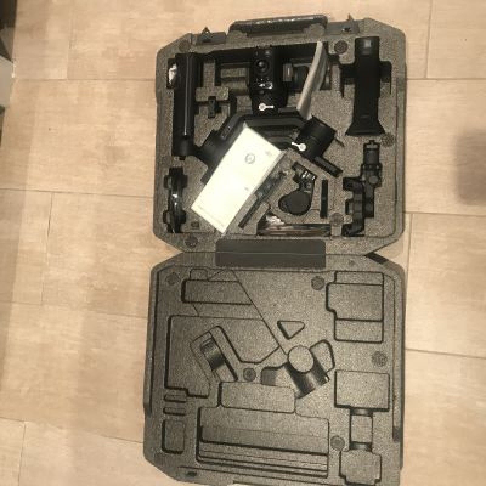 DJI RONIN SC COMBO PRO - NEUF - Photo 1 sur 1