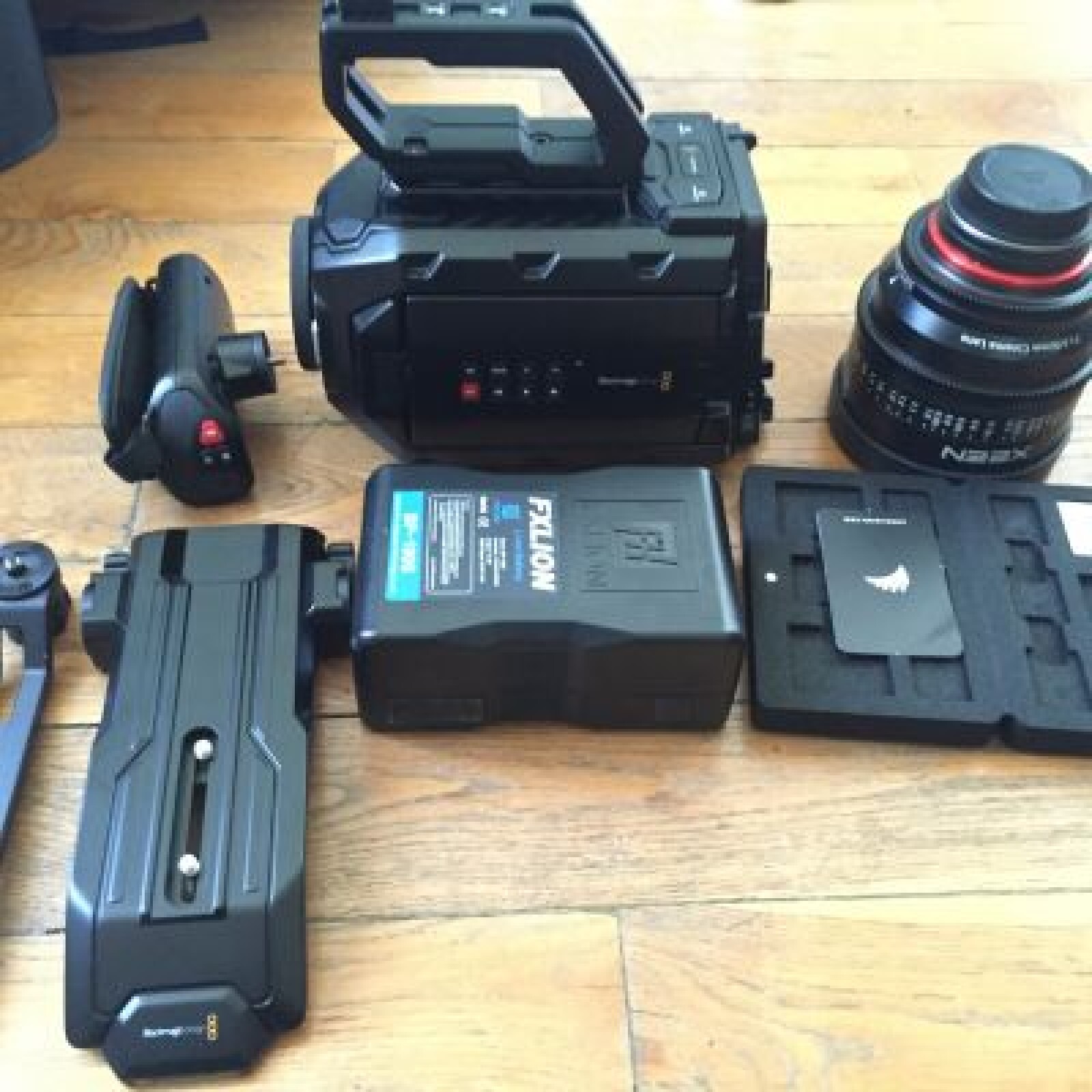 Pack URSA MINI 4k6 - Photo 1 sur 2