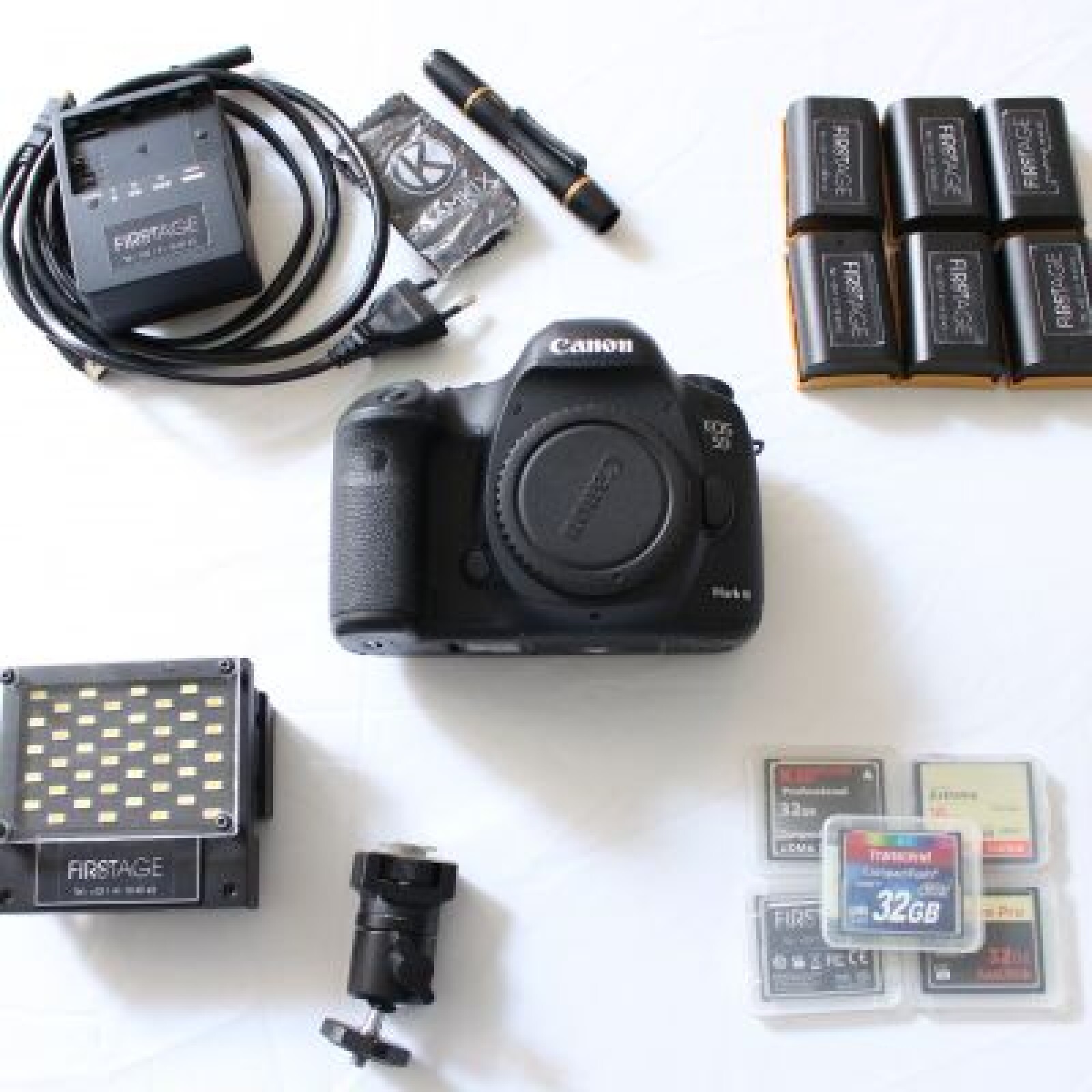 Pack Canon 5D + Accessoires - Photo 2 sur 3