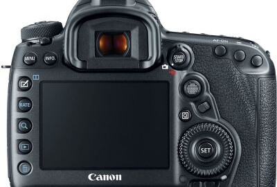 Location Canon EOS 5D Mark IV + Objectif 50mm + Objectif 40-70mm + 2 batteries + Chargeur