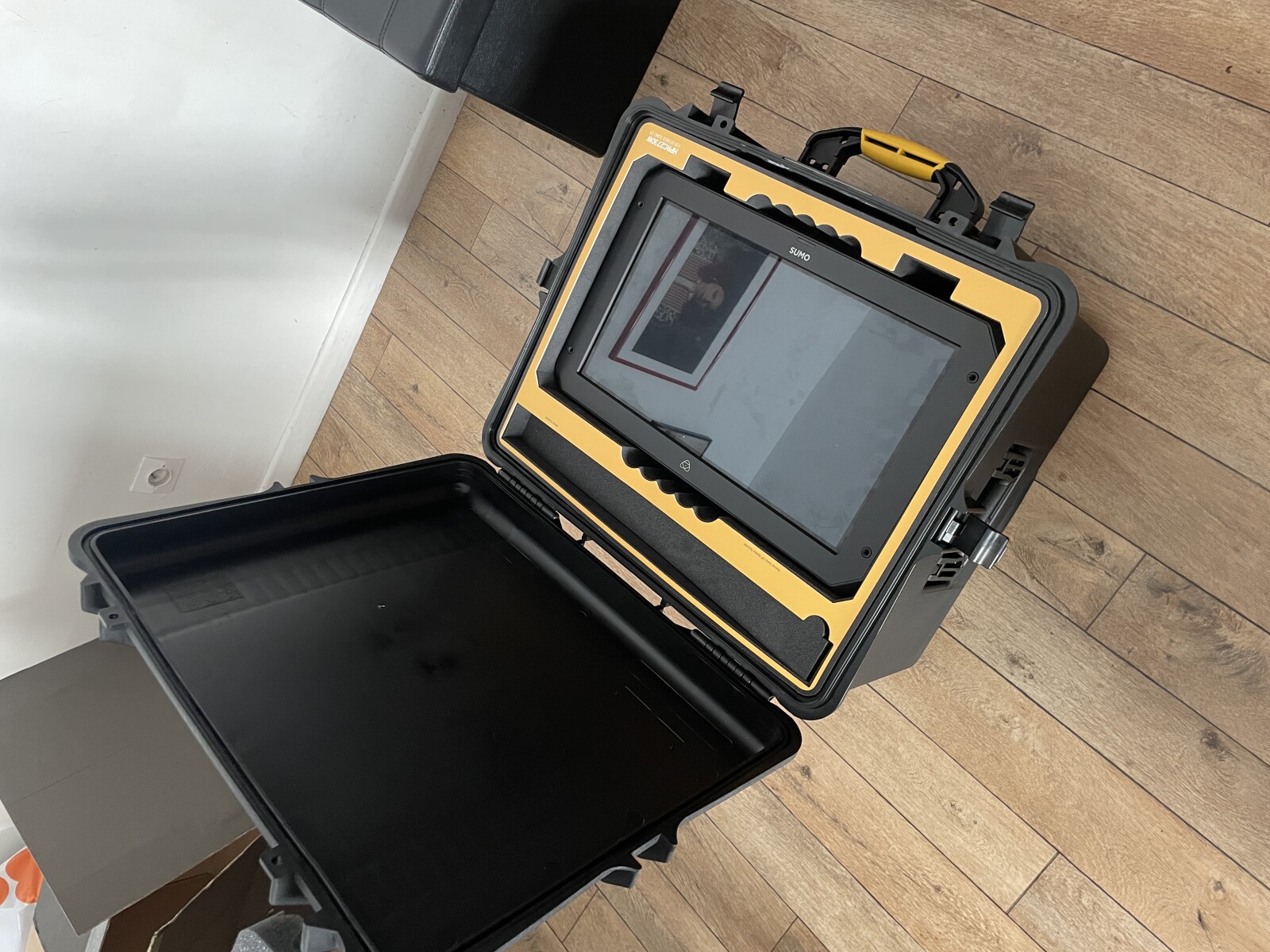Atomos Sumo 19 - Photo 2 sur 2