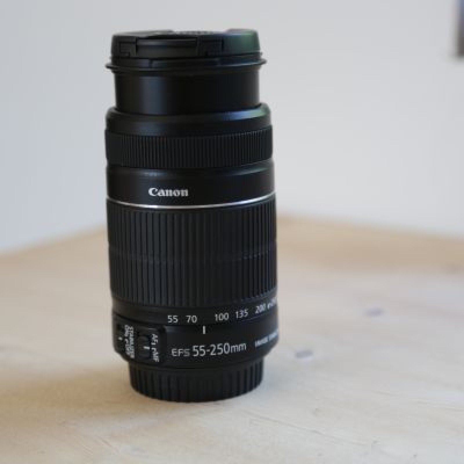 Canon EF-S 55-250mm f4-5,6 IS II - Photo 2 sur 3